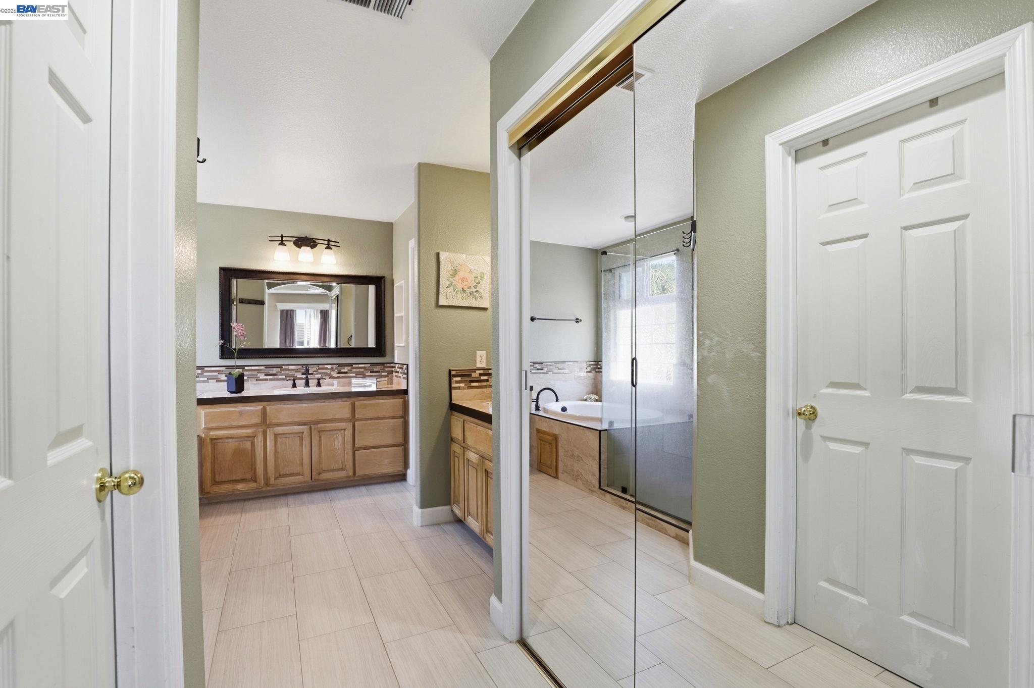 Detail Gallery Image 21 of 51 For 9740 Linnet Ct, Gilroy,  CA 95020 - 4 Beds | 3 Baths