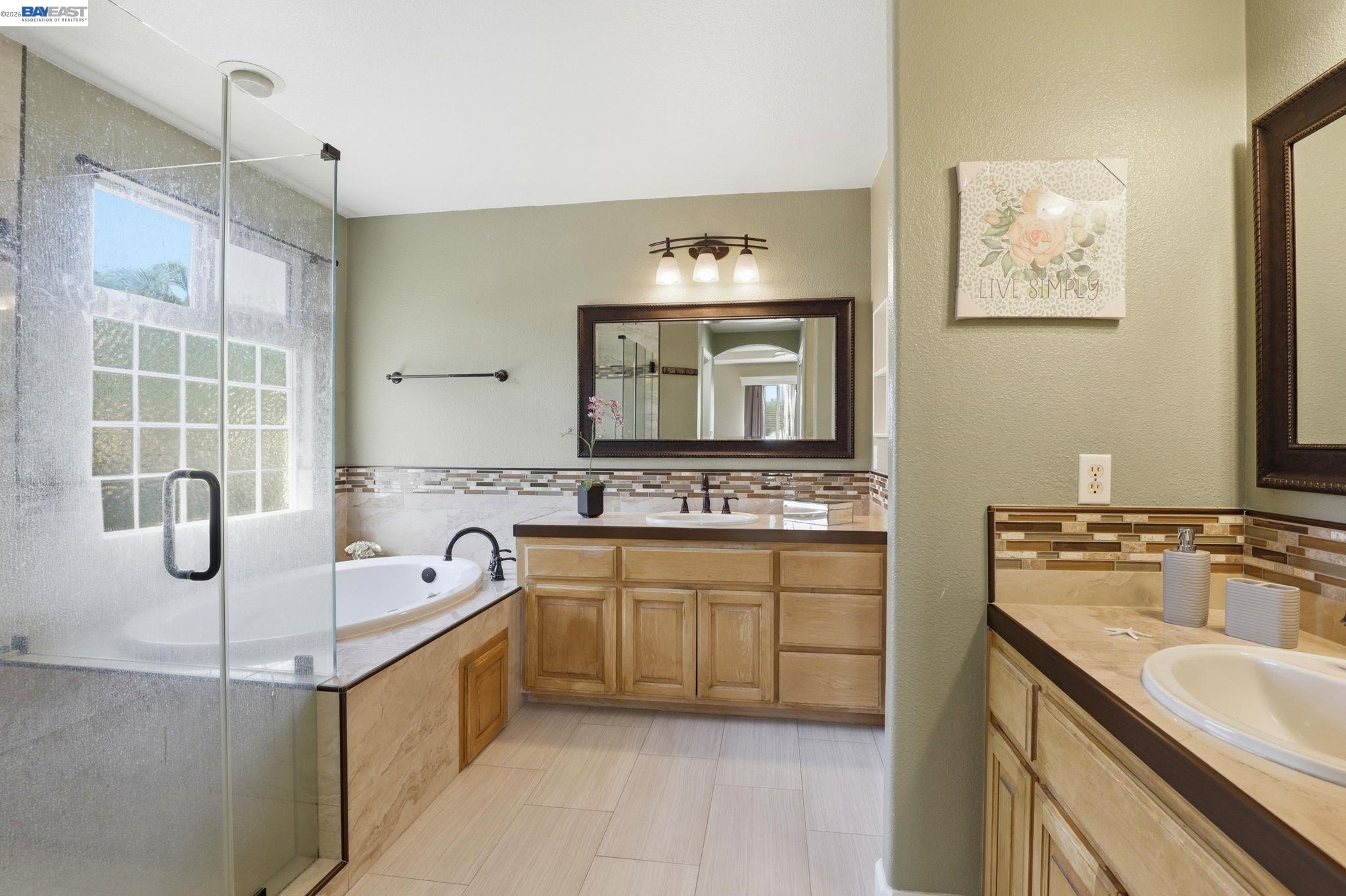 Detail Gallery Image 22 of 51 For 9740 Linnet Ct, Gilroy,  CA 95020 - 4 Beds | 3 Baths