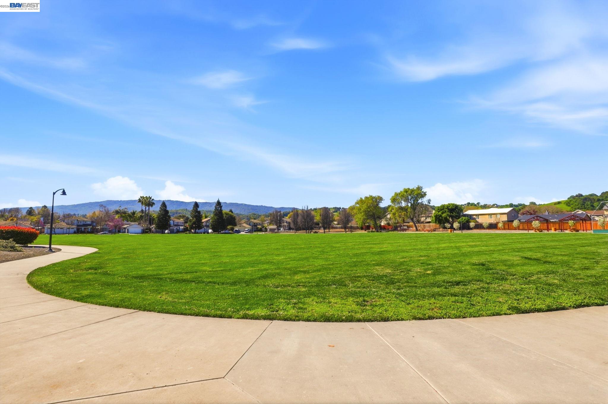 Detail Gallery Image 32 of 51 For 9740 Linnet Ct, Gilroy,  CA 95020 - 4 Beds | 3 Baths