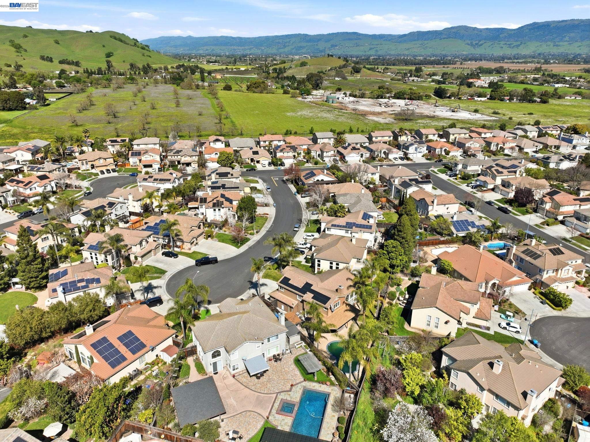 Detail Gallery Image 41 of 51 For 9740 Linnet Ct, Gilroy,  CA 95020 - 4 Beds | 3 Baths