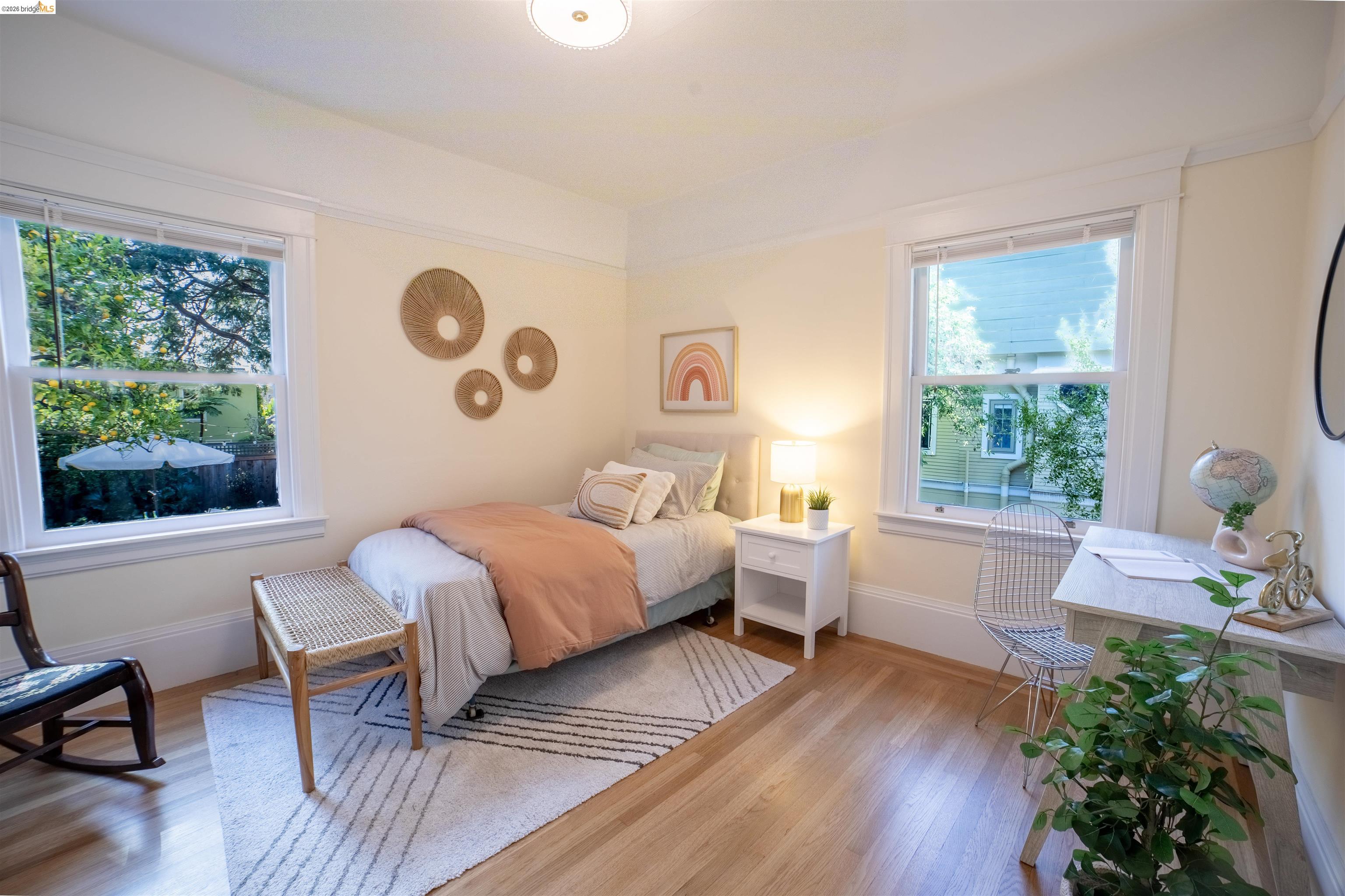 Detail Gallery Image 14 of 41 For 5264 Locksley Ave, Oakland,  CA 94618 - 2 Beds | 1 Baths