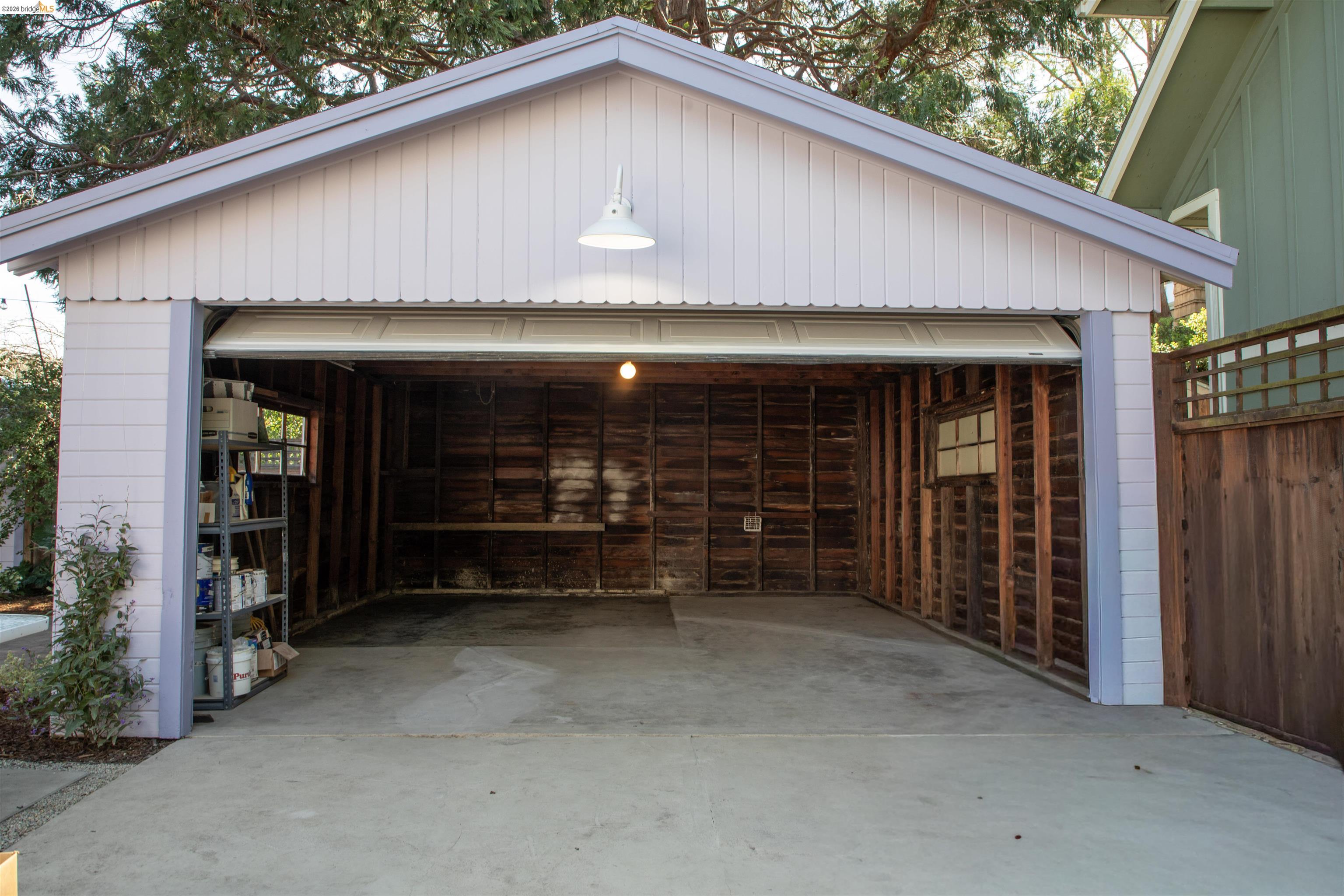 Detail Gallery Image 34 of 41 For 5264 Locksley Ave, Oakland,  CA 94618 - 2 Beds | 1 Baths