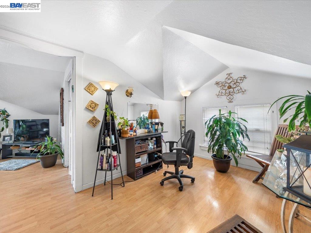 Detail Gallery Image 15 of 23 For 2550 Pleasant St, Oakland,  CA 94602 - – Beds | – Baths