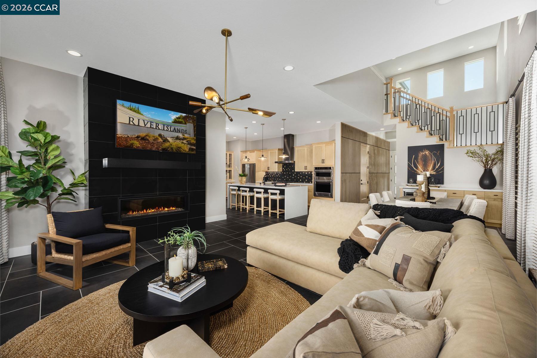 Detail Gallery Image 4 of 9 For 17417 Bushwick Lane, Lathrop,  CA 95330 - 4 Beds | 3 Baths