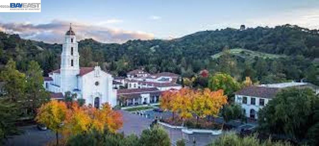 Detail Gallery Image 32 of 34 For 651 Moraga Rd #12,  Moraga,  CA 94556 - 3 Beds | 2 Baths