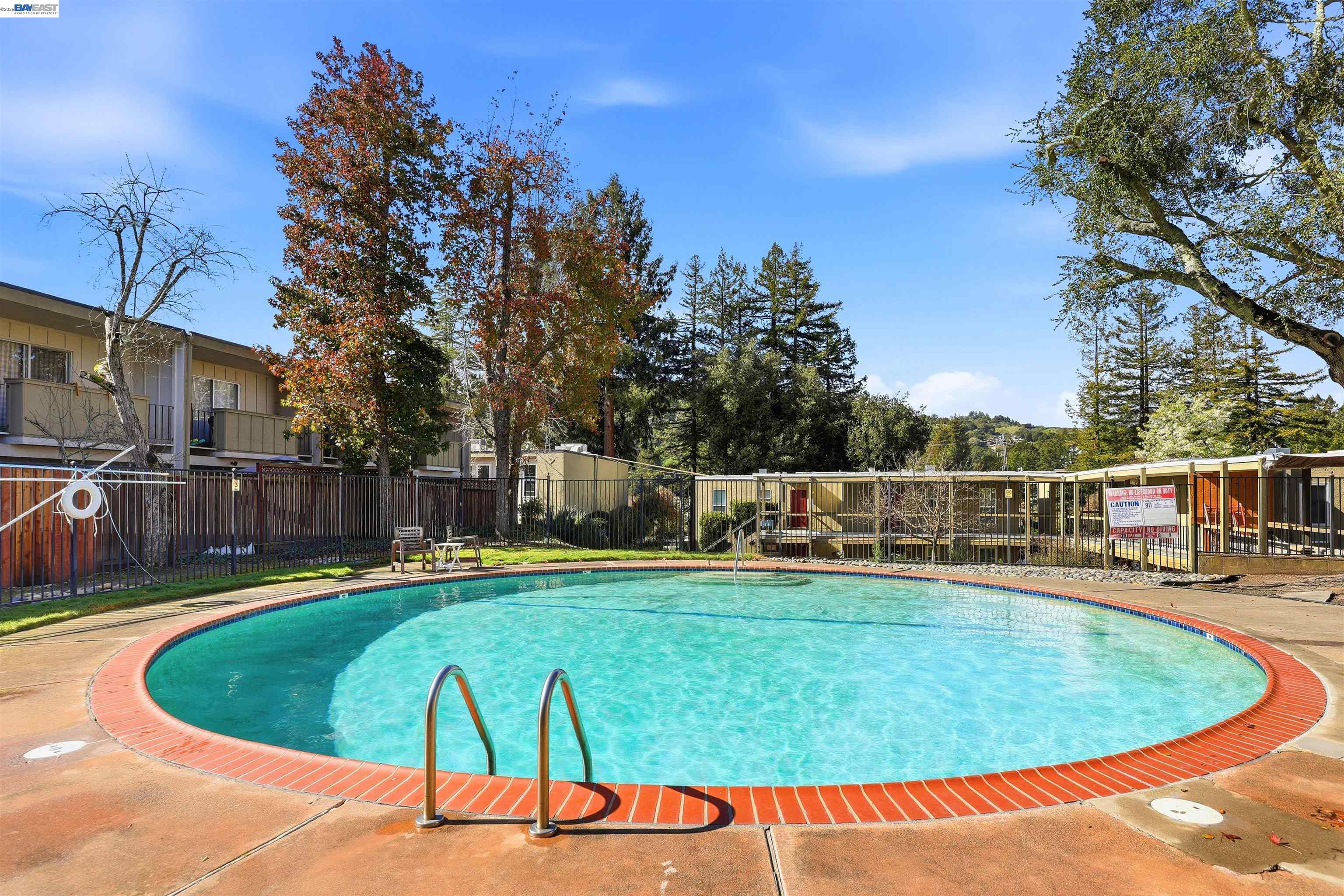 Detail Gallery Image 34 of 38 For 651 Moraga Rd #12,  Moraga,  CA 94556 - 3 Beds | 2 Baths