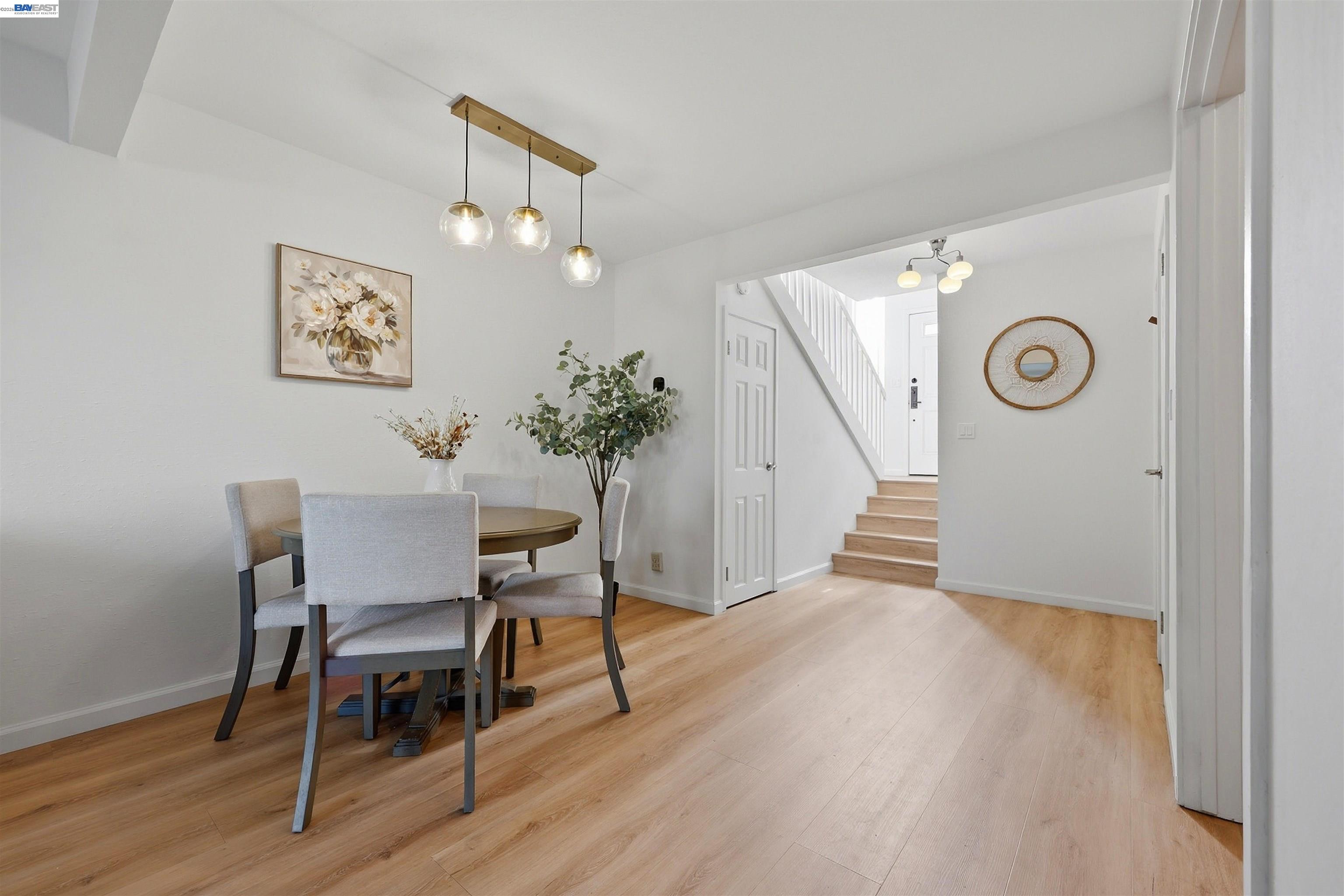 Detail Gallery Image 8 of 34 For 651 Moraga Rd #12,  Moraga,  CA 94556 - 3 Beds | 2 Baths