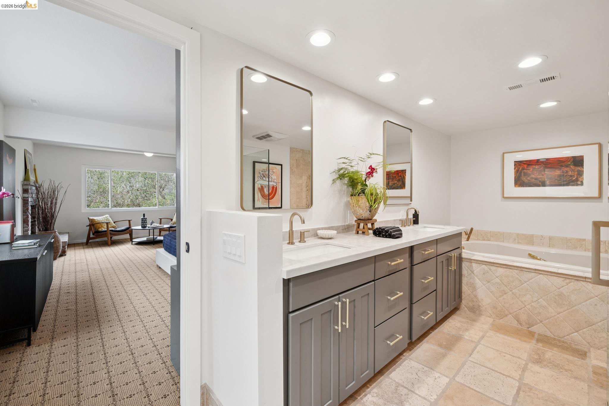 Detail Gallery Image 29 of 59 For 4133 Norton Ave, Oakland,  CA 94602 - 5 Beds | 3 Baths