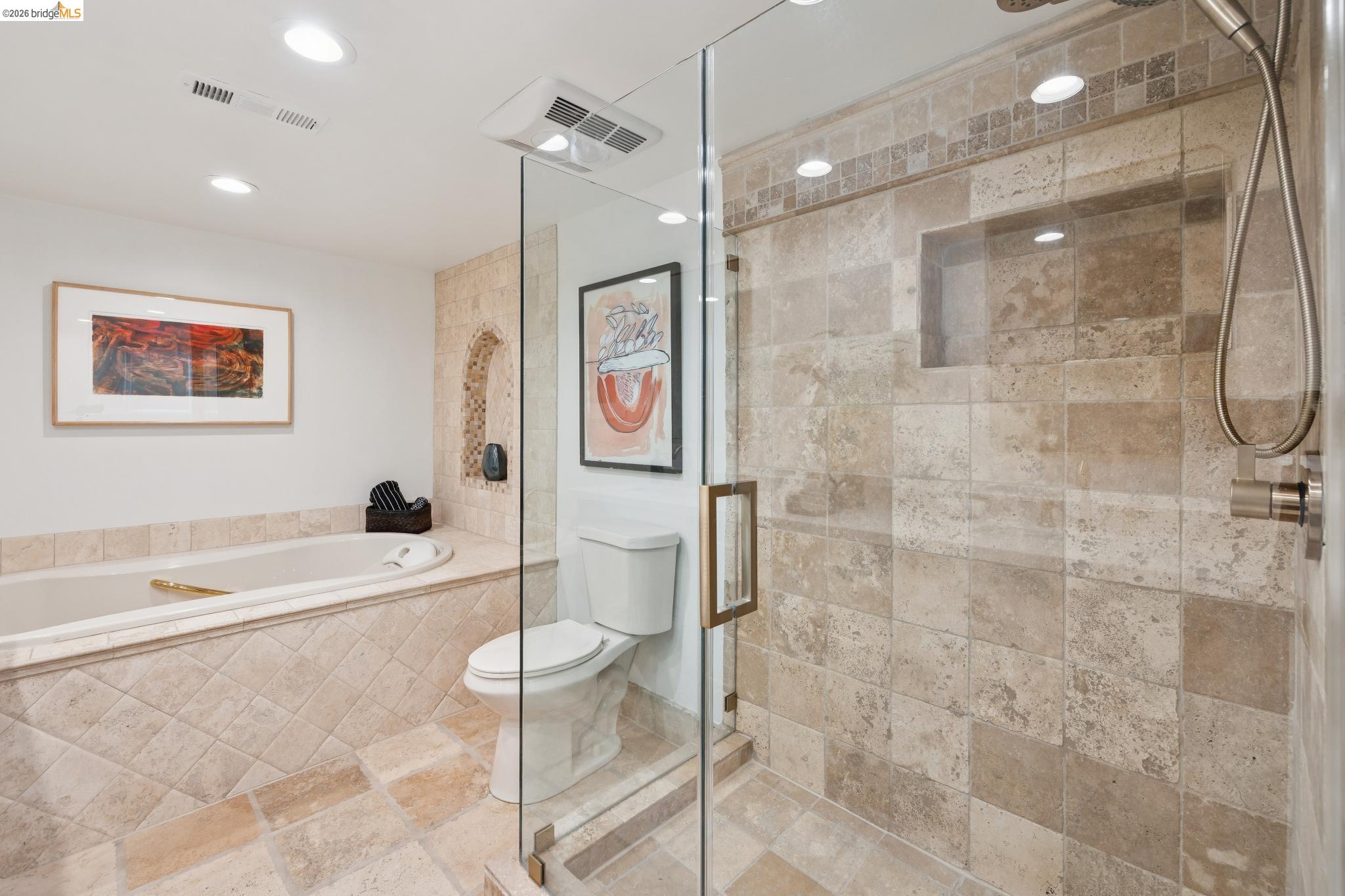 Detail Gallery Image 30 of 59 For 4133 Norton Ave, Oakland,  CA 94602 - 5 Beds | 3 Baths