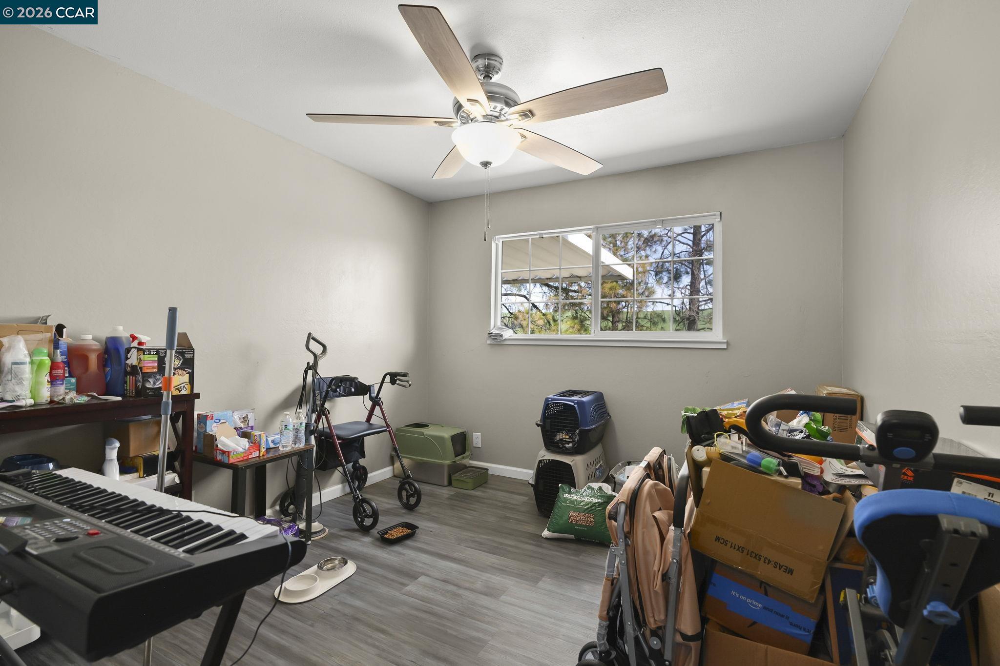 Detail Gallery Image 18 of 30 For 3922 Bayview Circle, Concord,  CA 94520 - 4 Beds | 2 Baths