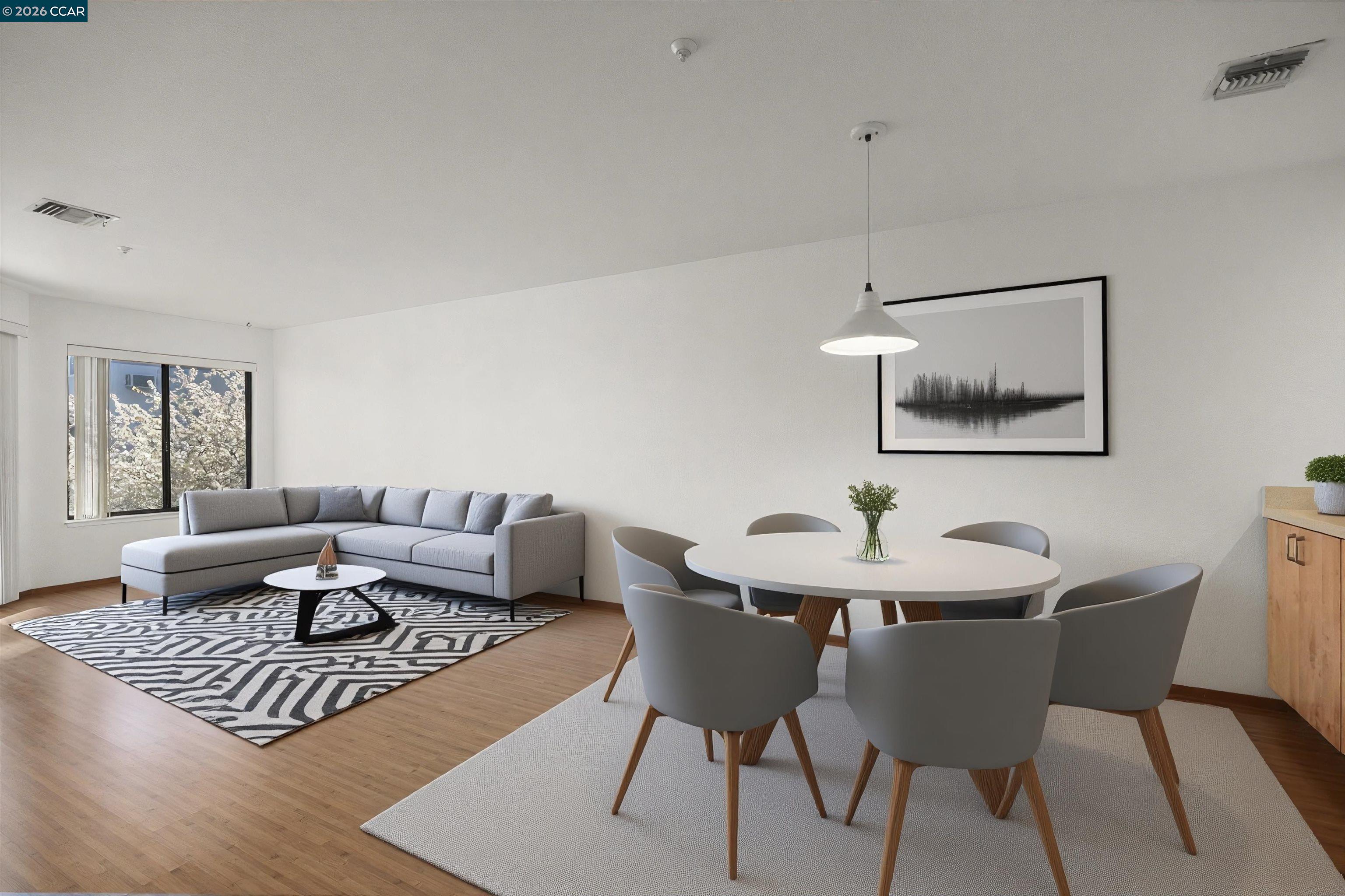 Photo #3: 41127182 Listing: Photo #3