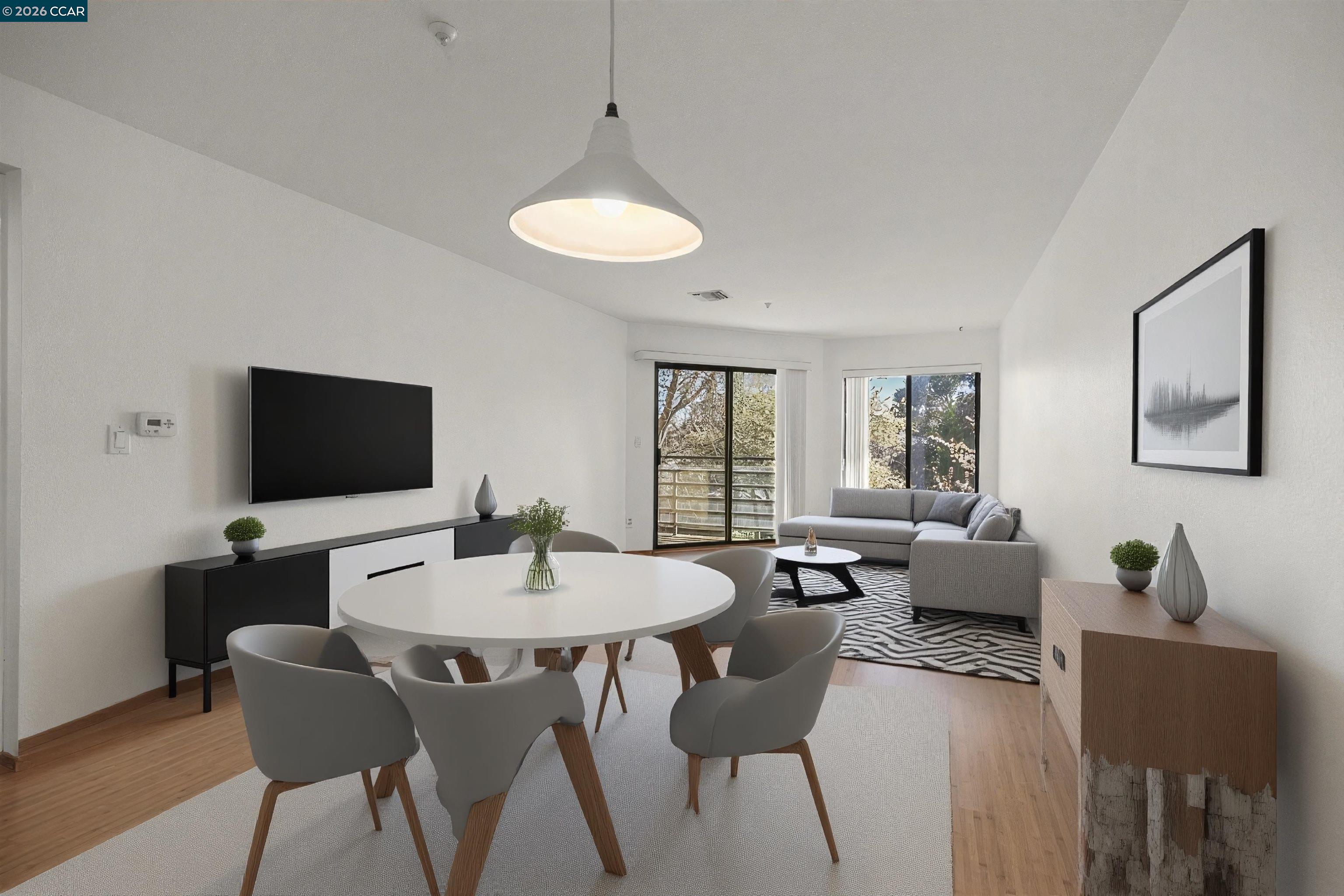 Photo #4: 41127182 Listing: Photo #4