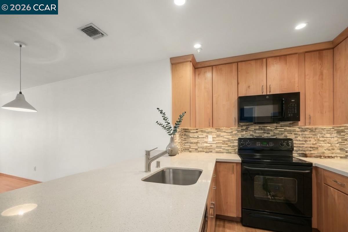 Photo #7: 41127182 Listing: Photo #7