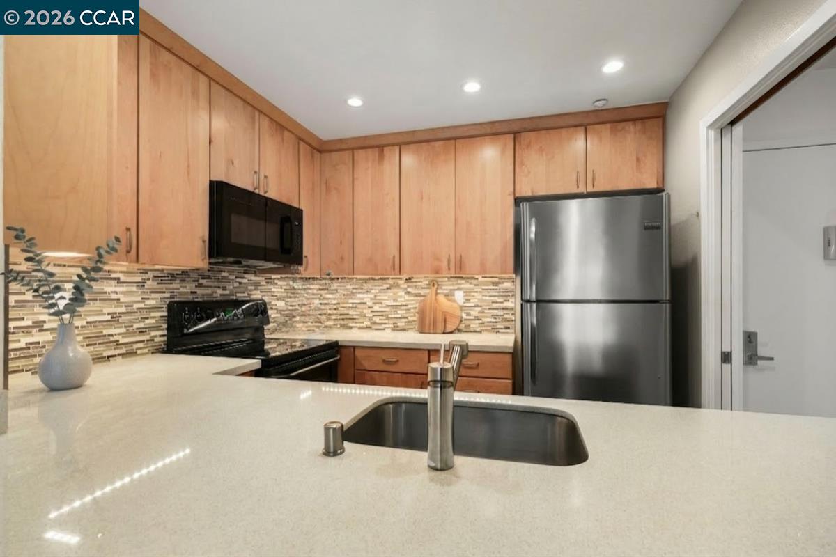 Photo #8: 41127182 Listing: Photo #8