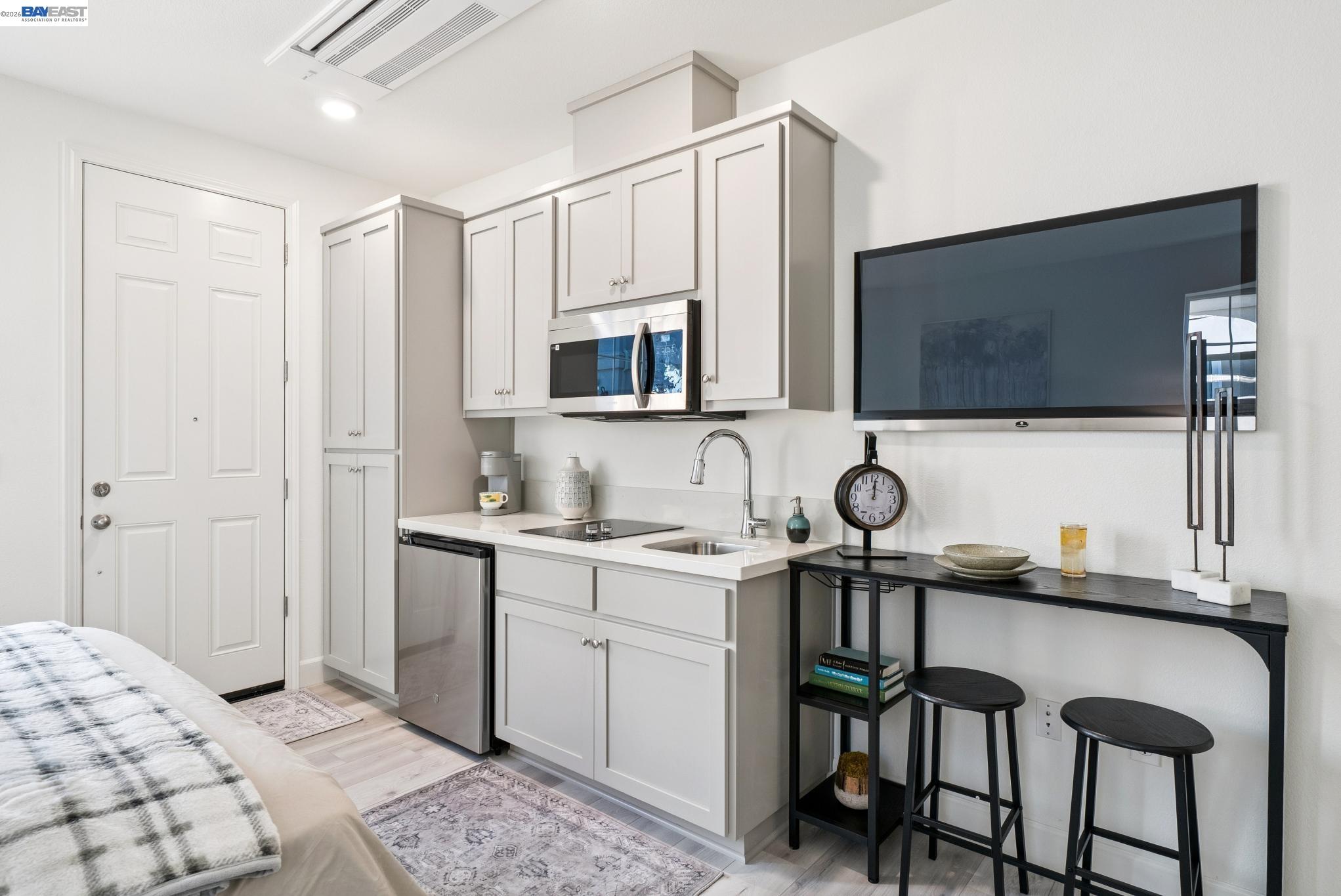 Detail Gallery Image 43 of 45 For 222 Mindy Way, Pittsburg,  CA 94565 - 5 Beds | 3/1 Baths