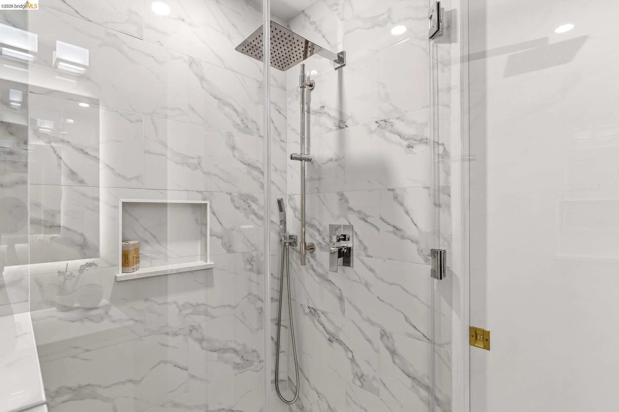 Detail Gallery Image 33 of 47 For 565 Bellevue Ave #2205,  Oakland,  CA 94610-5008 - 1 Beds | 2 Baths