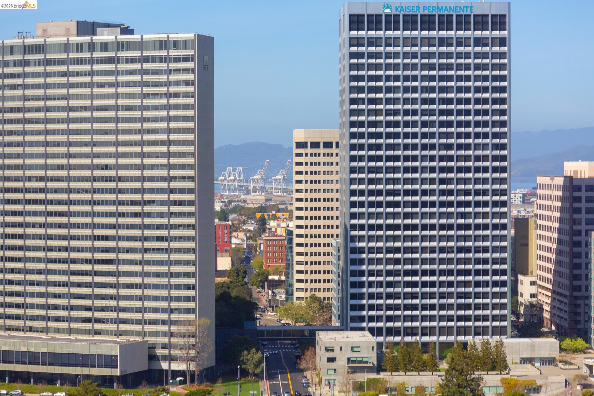 Detail Gallery Image 8 of 47 For 565 Bellevue Ave #2205,  Oakland,  CA 94610-5008 - 1 Beds | 2 Baths