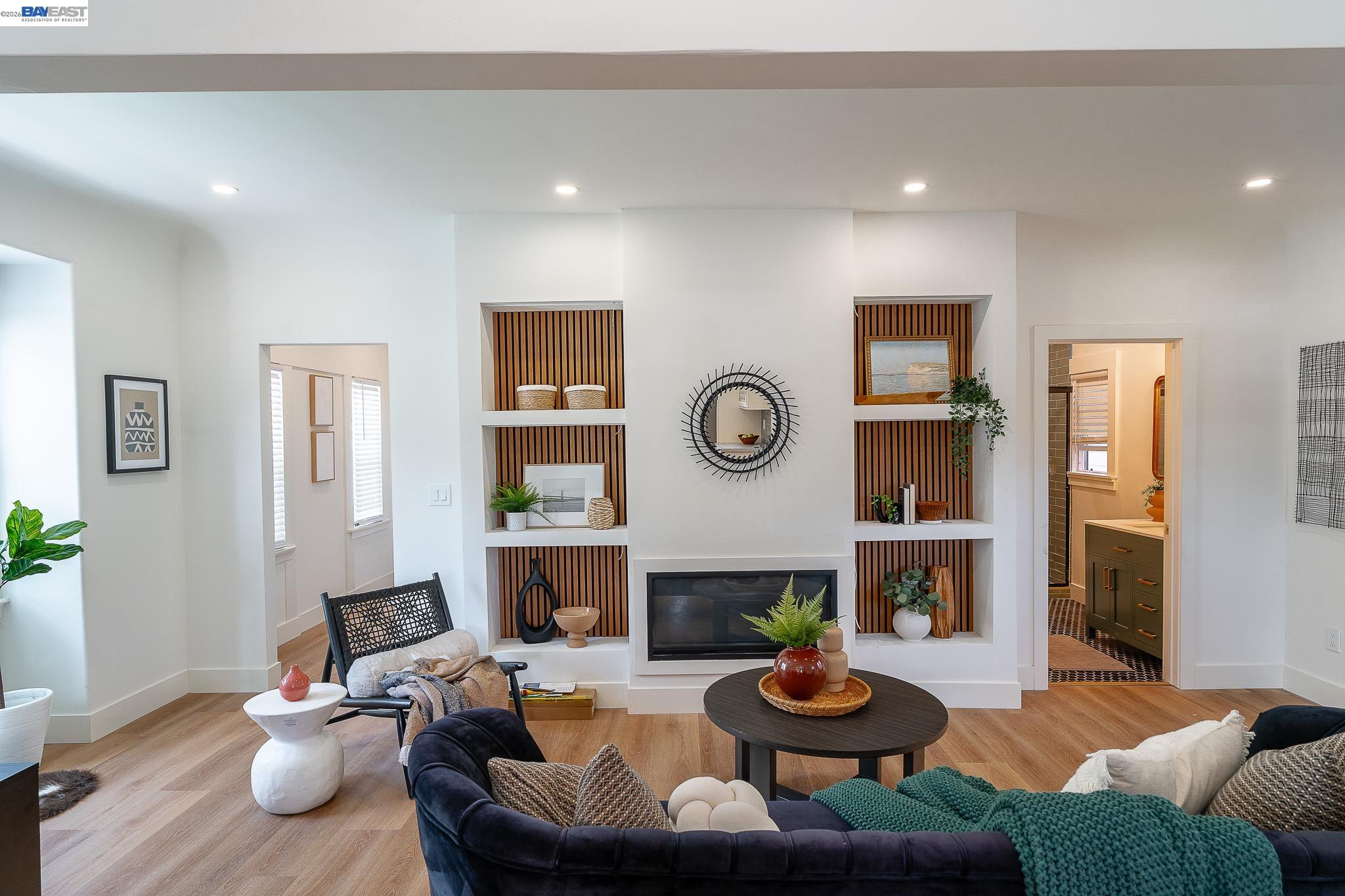 Detail Gallery Image 16 of 44 For 3708 Lyon Ave, Oakland,  CA 94601 - 2 Beds | 1 Baths