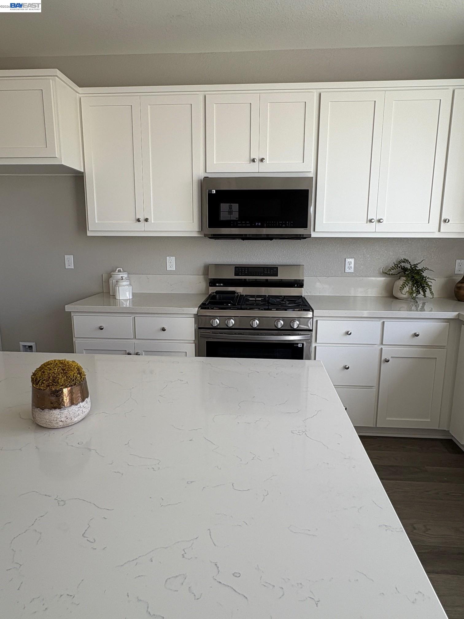 Detail Gallery Image 14 of 32 For 254 Mindy Way, Pittsburg,  CA 94565 - 3 Beds | 2/1 Baths