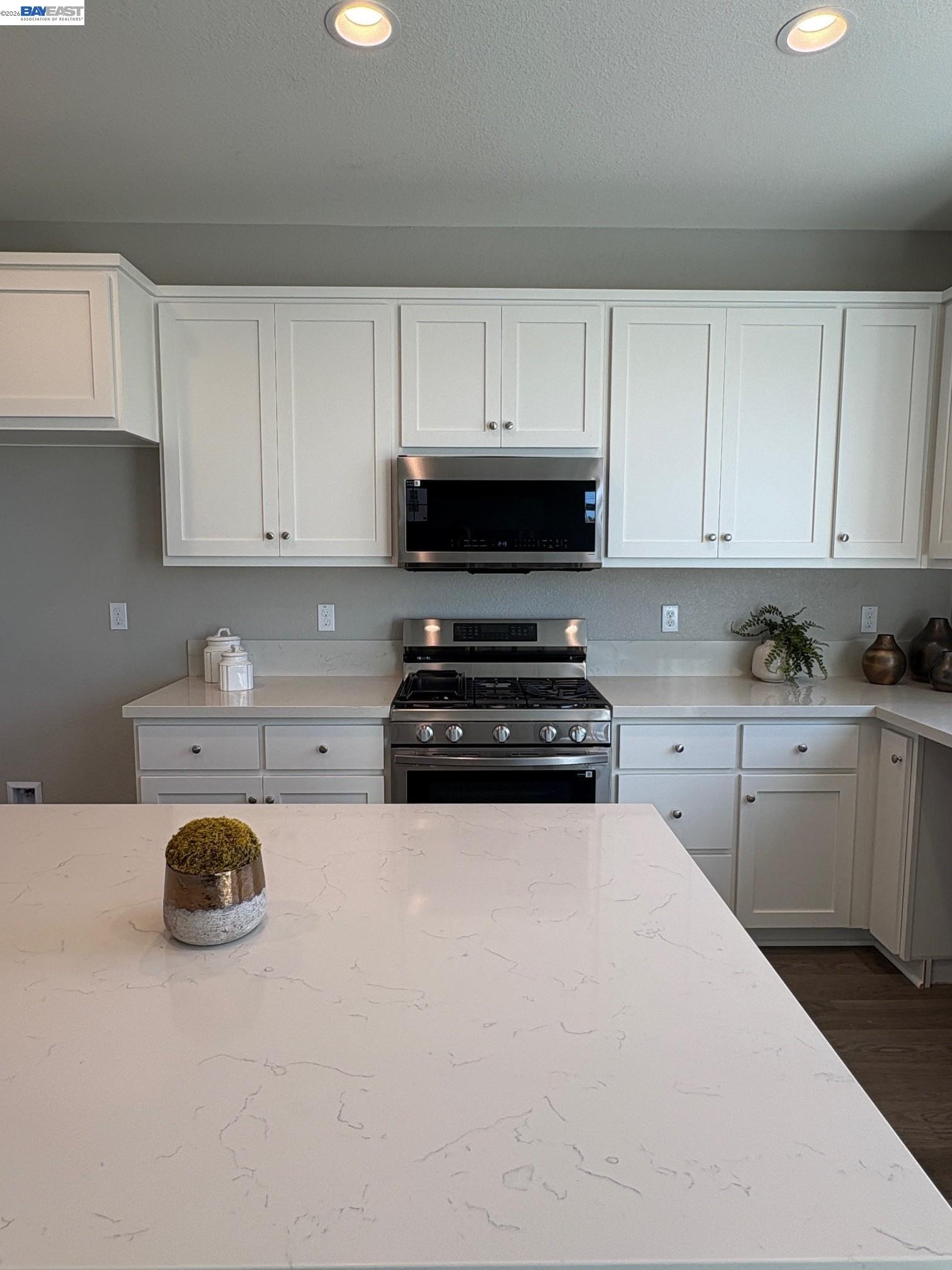 Detail Gallery Image 15 of 32 For 254 Mindy Way, Pittsburg,  CA 94565 - 3 Beds | 2/1 Baths