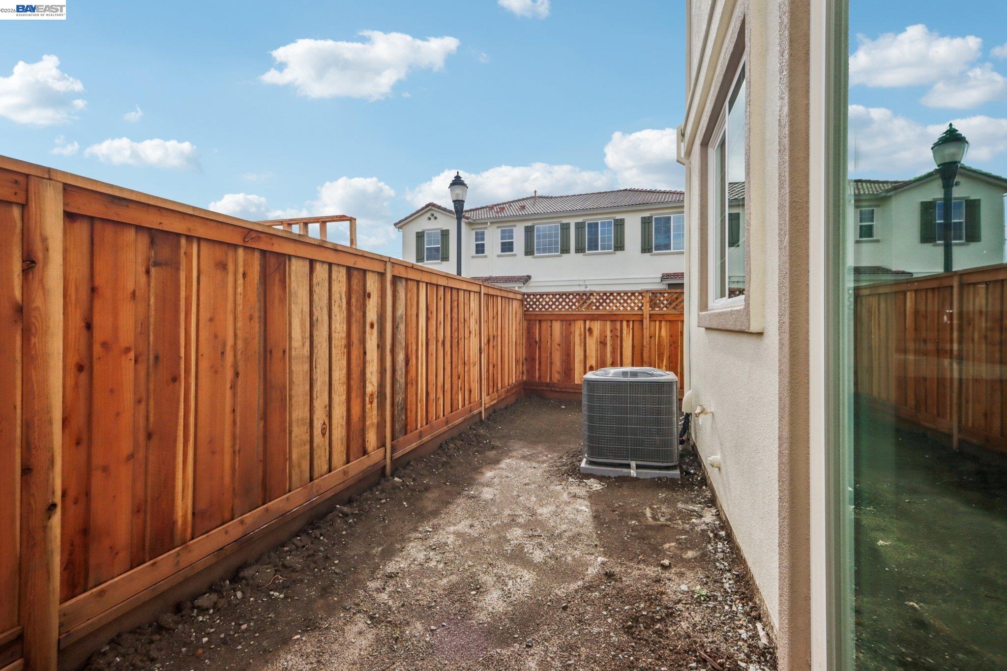 Detail Gallery Image 32 of 32 For 254 Mindy Way, Pittsburg,  CA 94565 - 3 Beds | 2/1 Baths