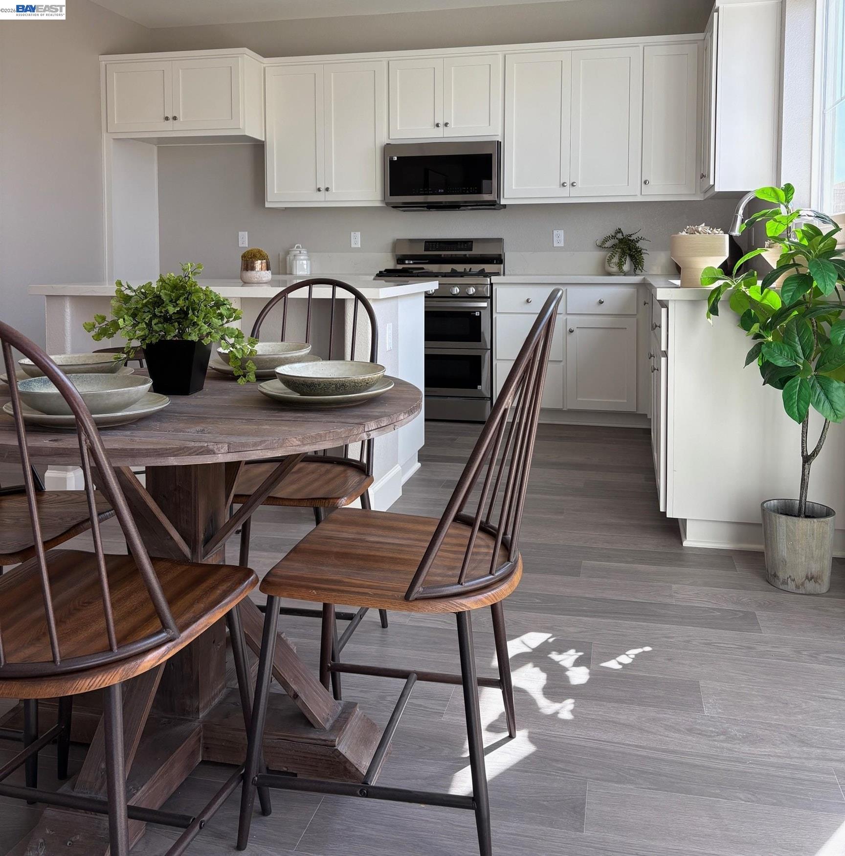 Detail Gallery Image 8 of 32 For 254 Mindy Way, Pittsburg,  CA 94565 - 3 Beds | 2/1 Baths