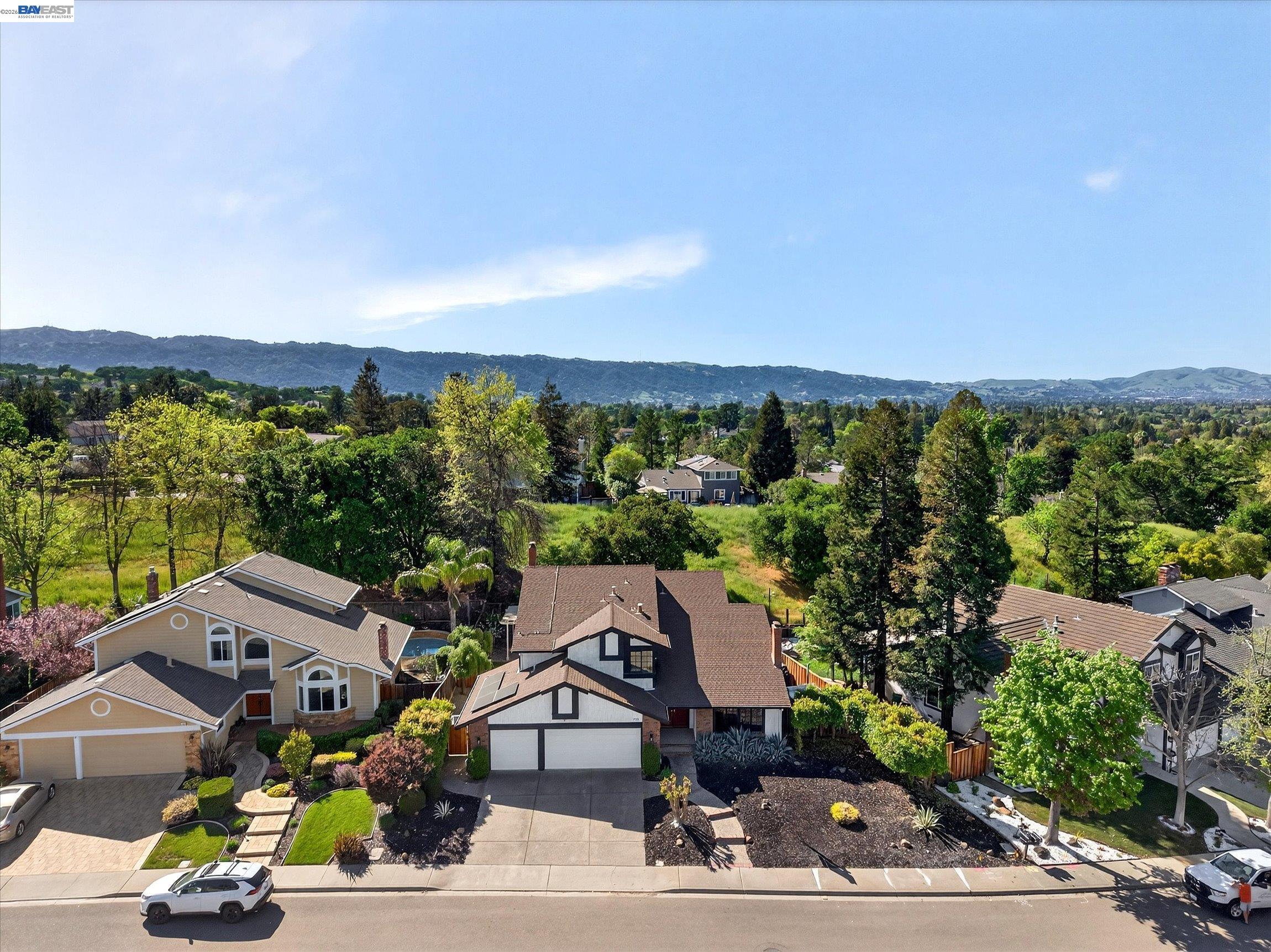 Detail Gallery Image 2 of 38 For 1131 Mataro Ct, Pleasanton,  CA 94566 - 5 Beds | 3 Baths