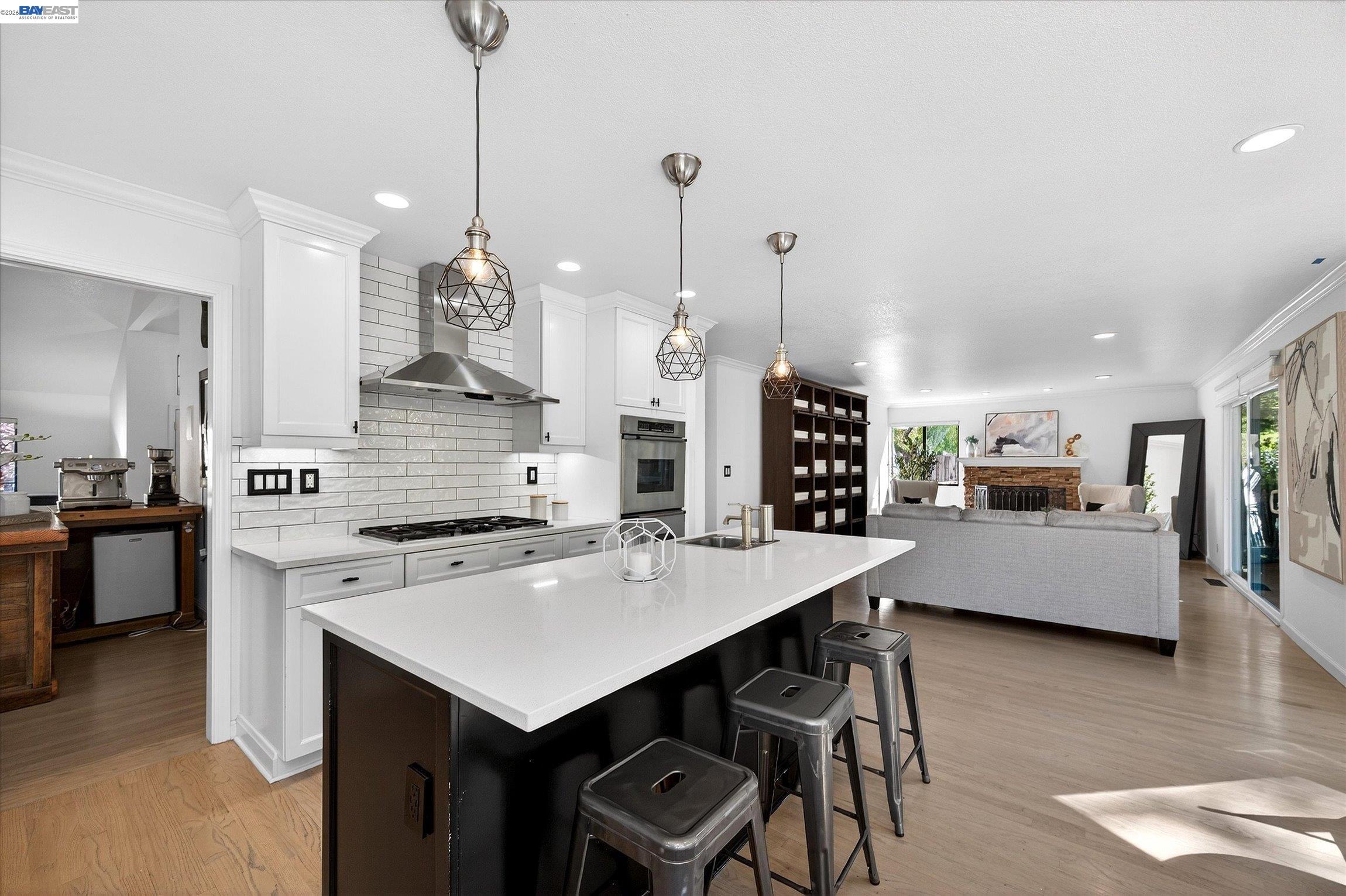 Detail Gallery Image 13 of 38 For 1131 Mataro Ct, Pleasanton,  CA 94566 - 5 Beds | 3 Baths