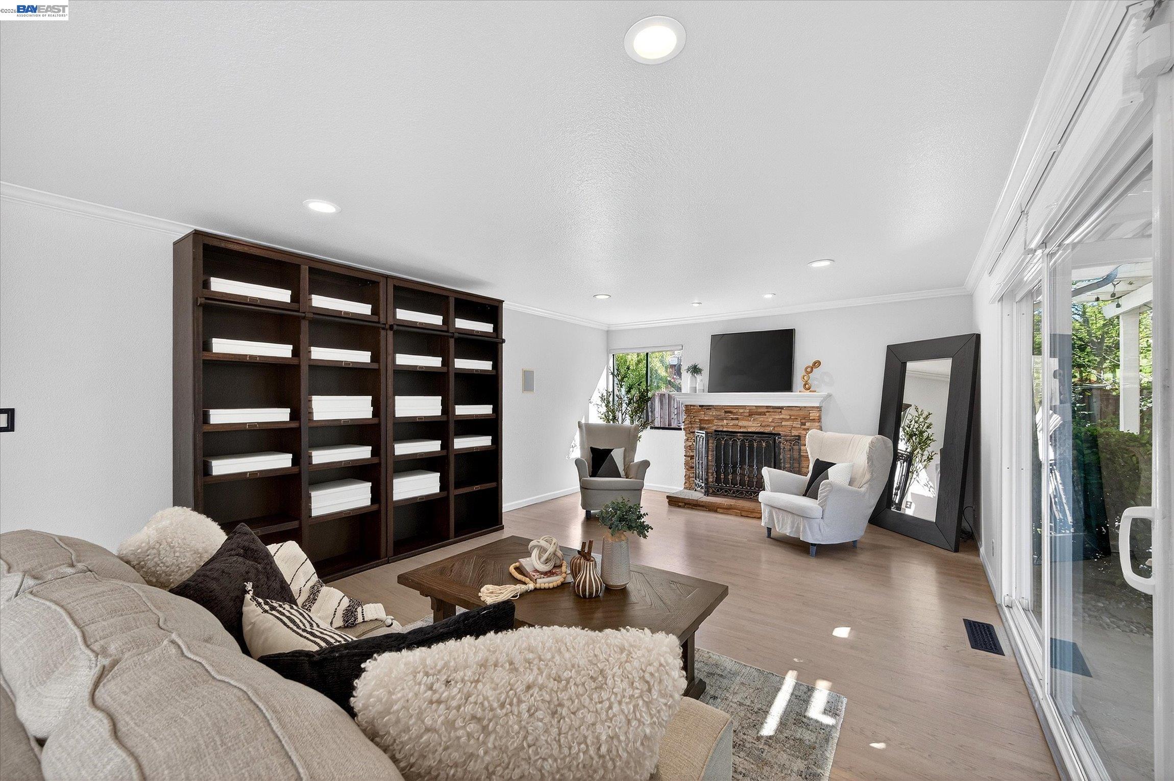 Detail Gallery Image 17 of 38 For 1131 Mataro Ct, Pleasanton,  CA 94566 - 5 Beds | 3 Baths