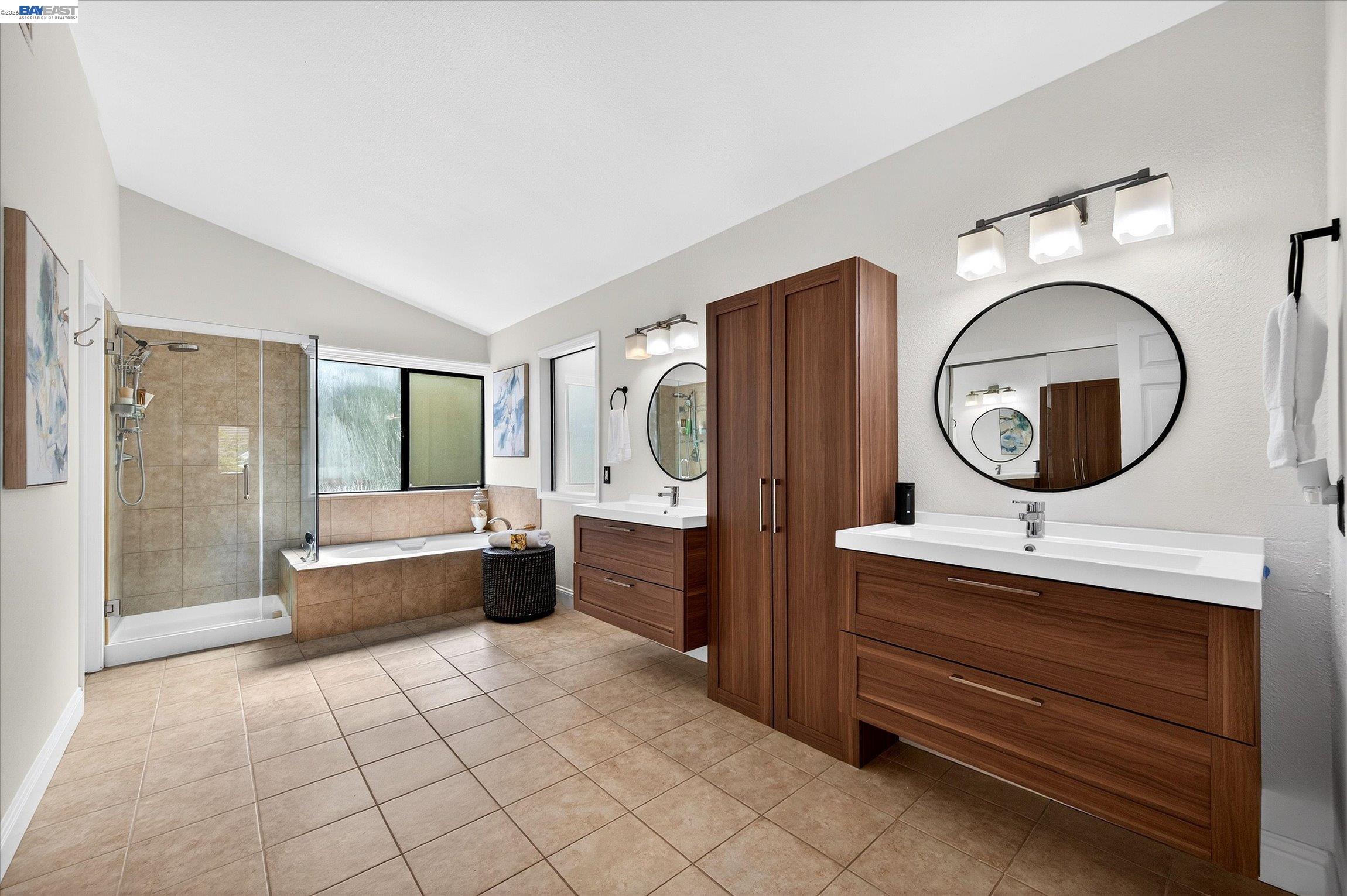 Detail Gallery Image 25 of 38 For 1131 Mataro Ct, Pleasanton,  CA 94566 - 5 Beds | 3 Baths