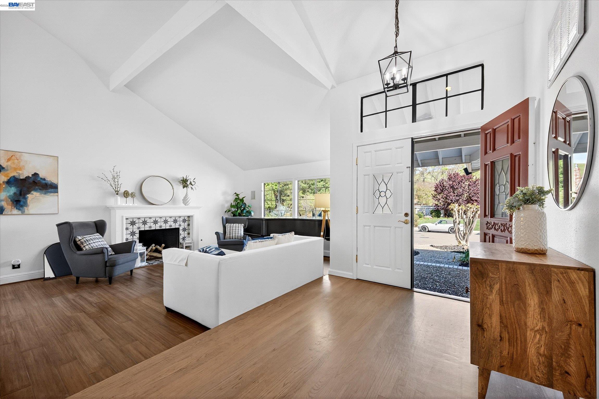 Detail Gallery Image 4 of 38 For 1131 Mataro Ct, Pleasanton,  CA 94566 - 5 Beds | 3 Baths