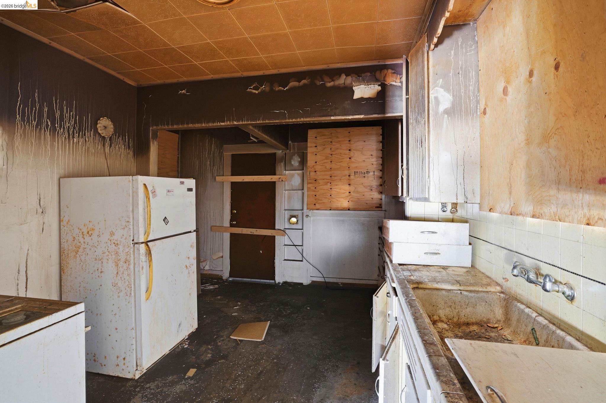 Detail Gallery Image 13 of 16 For 1610 52nd Ave, Oakland,  CA 94601 - 2 Beds | 1 Baths