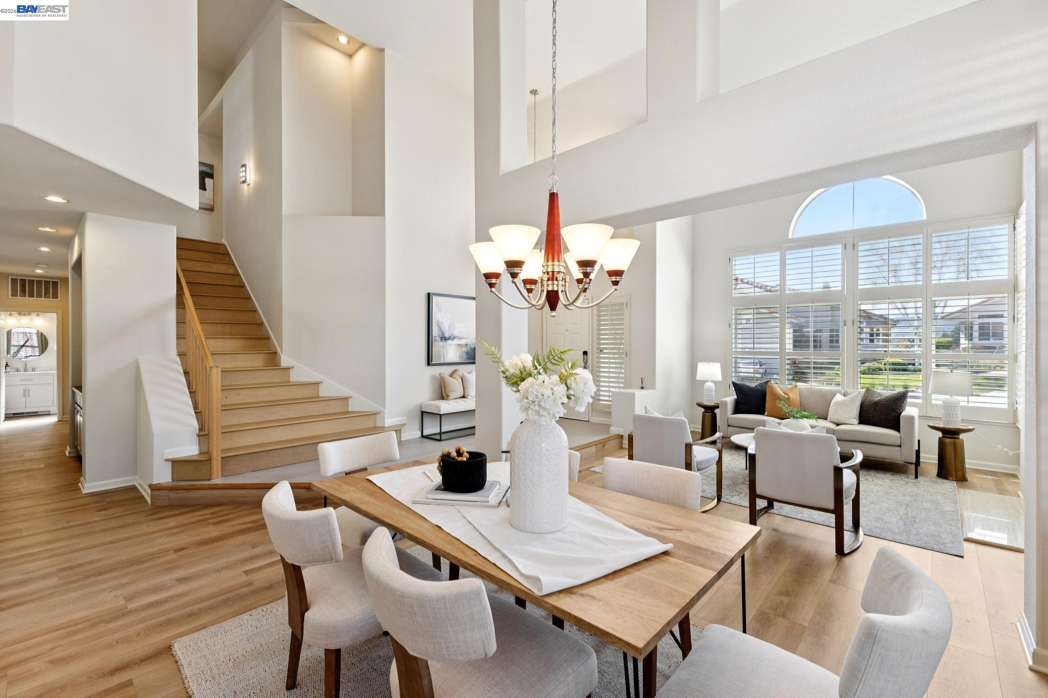 Detail Gallery Image 13 of 60 For 674 Crystal Ct, Pleasanton,  CA 94566 - 5 Beds | 3 Baths