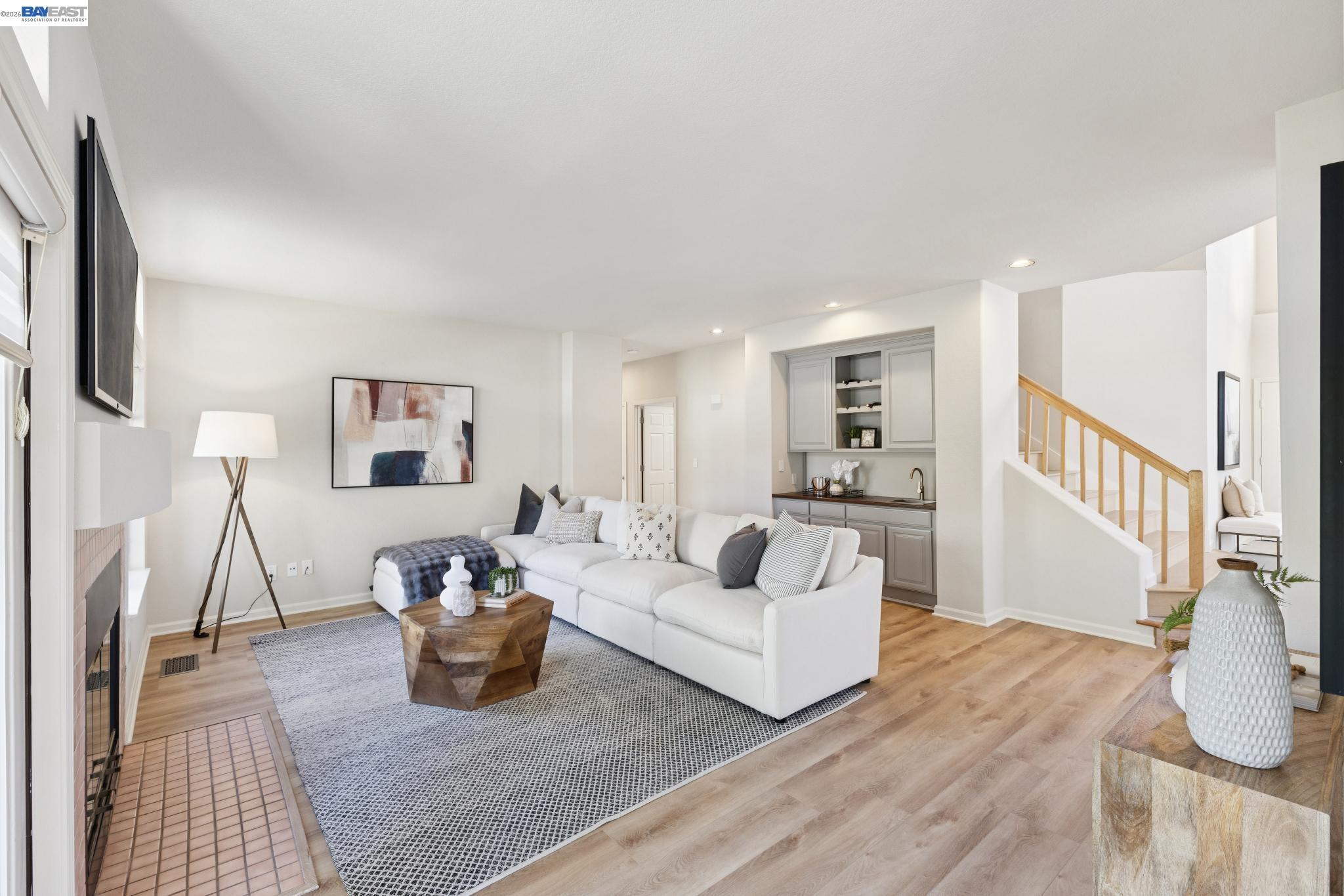 Detail Gallery Image 22 of 60 For 674 Crystal Ct, Pleasanton,  CA 94566 - 5 Beds | 3 Baths