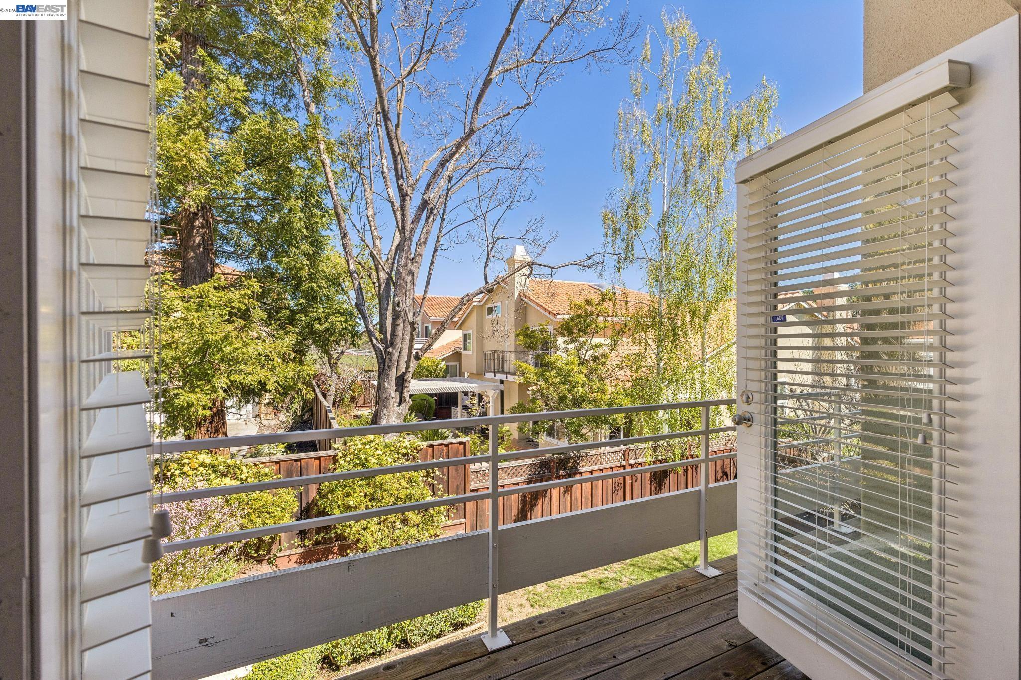 Detail Gallery Image 35 of 60 For 674 Crystal Ct, Pleasanton,  CA 94566 - 5 Beds | 3 Baths