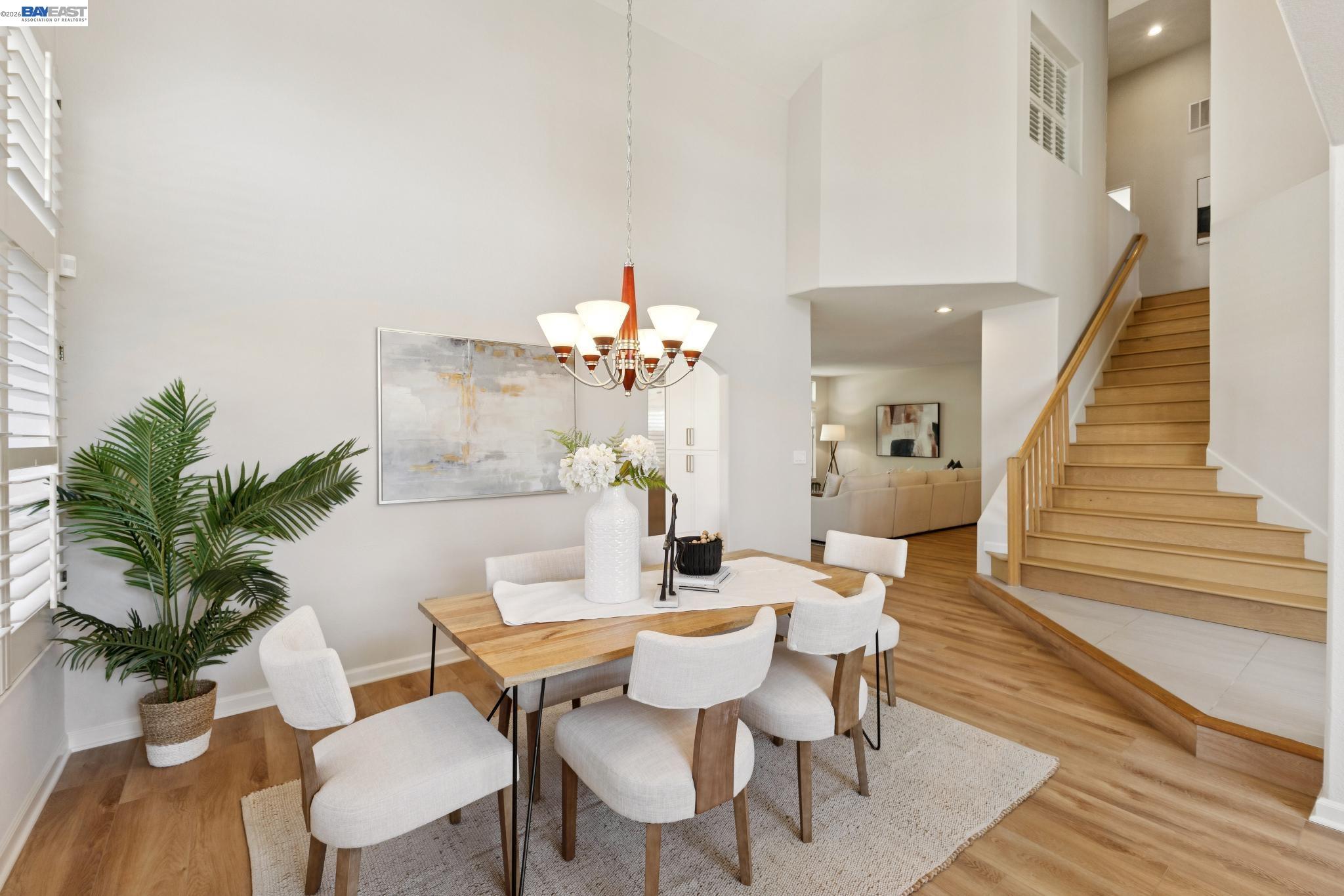 Detail Gallery Image 9 of 60 For 674 Crystal Ct, Pleasanton,  CA 94566 - 5 Beds | 3 Baths