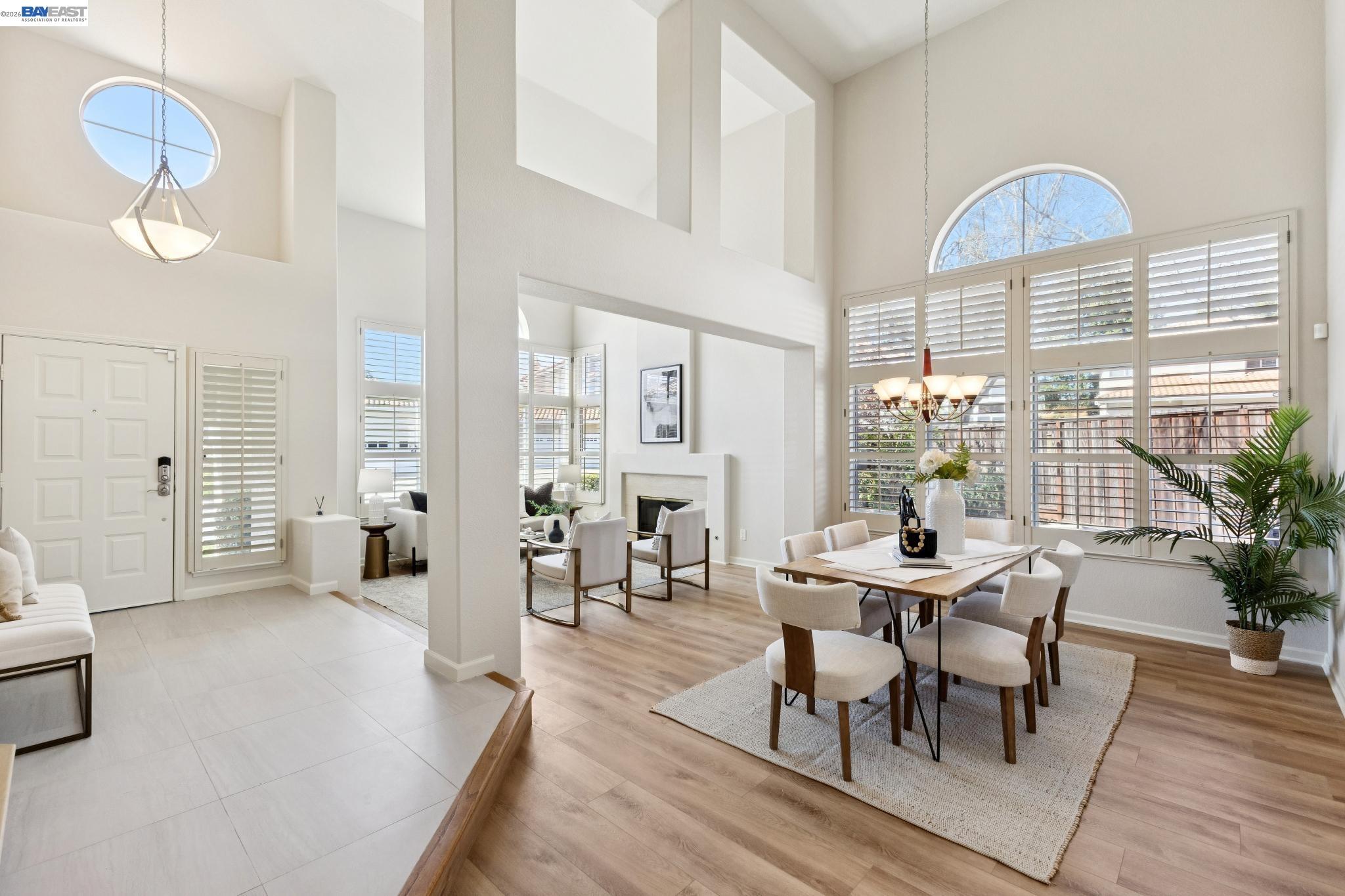 Detail Gallery Image 10 of 60 For 674 Crystal Ct, Pleasanton,  CA 94566 - 5 Beds | 3 Baths