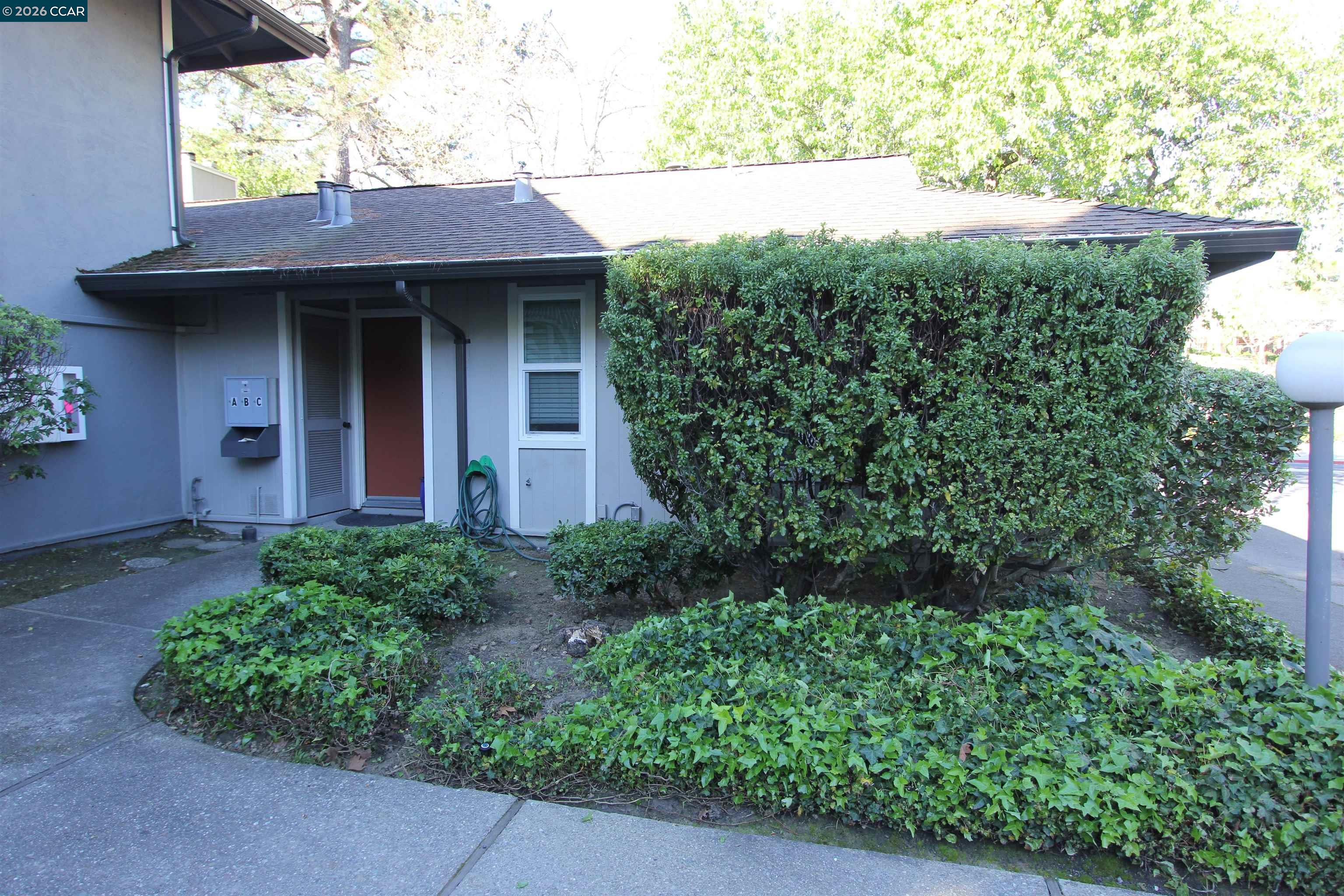 Detail Gallery Image 12 of 25 For Camino Verde, Walnut Creek,  CA 94597 - – Beds | – Baths