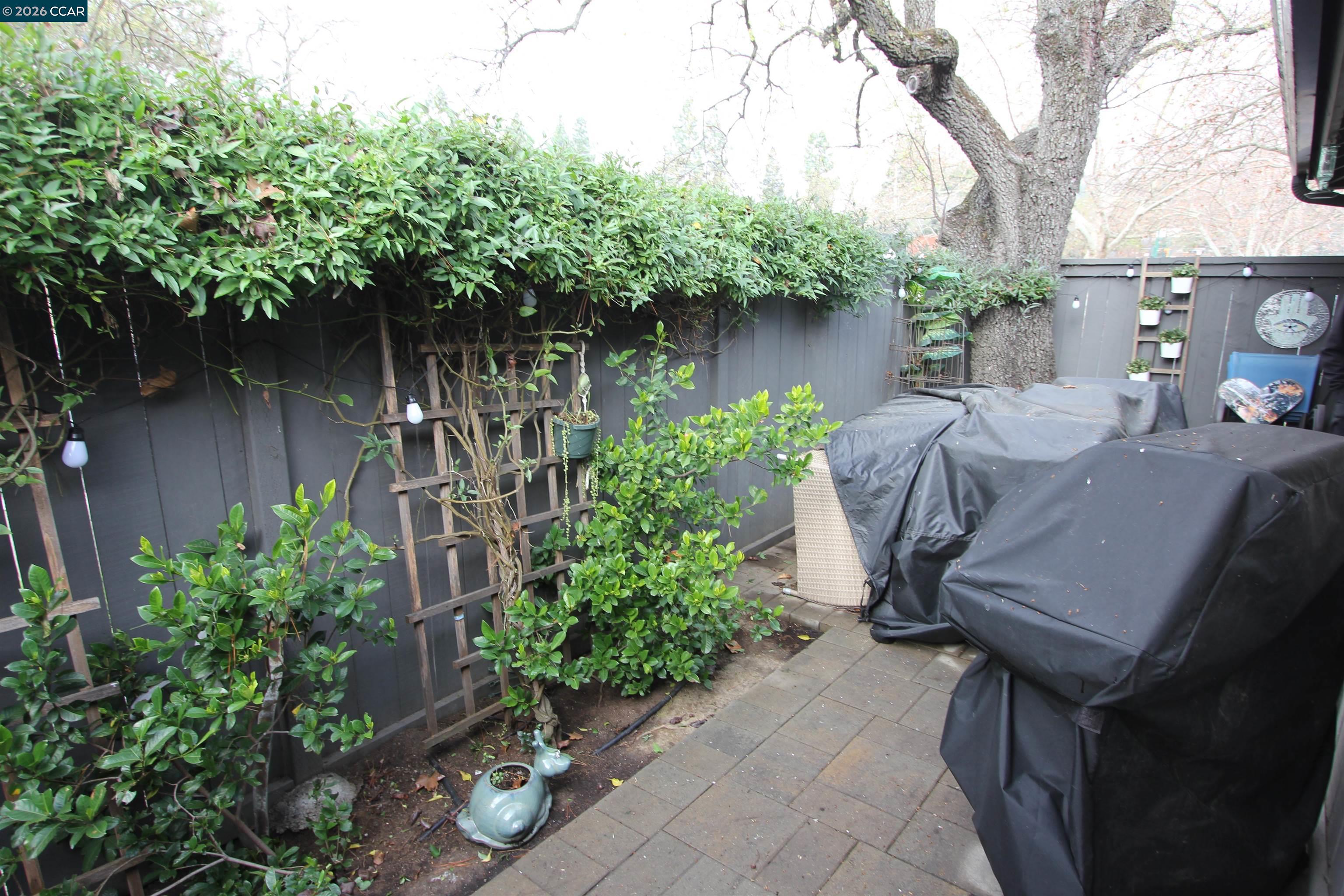 Detail Gallery Image 22 of 25 For Camino Verde, Walnut Creek,  CA 94597 - – Beds | – Baths