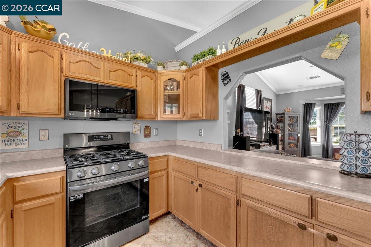 Detail Gallery Image 14 of 33 For 19388 Bonanza King Dr, Cottonwood,  CA 96022 - 3 Beds | 2 Baths