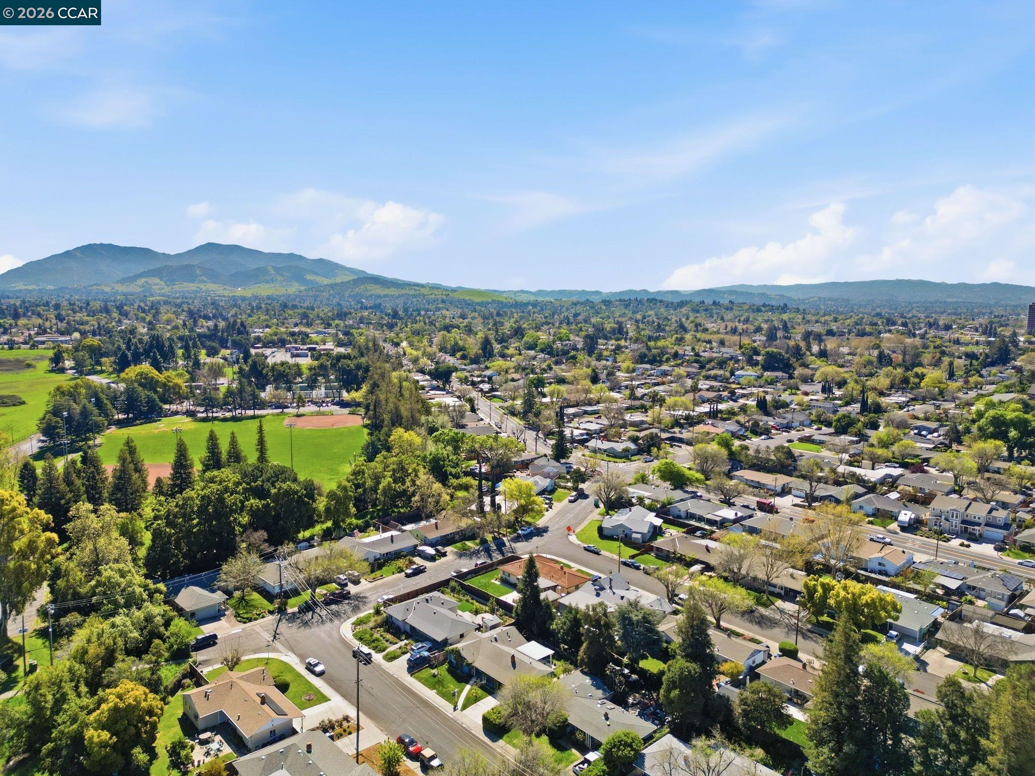 Detail Gallery Image 26 of 28 For 2105 Holbrook Drive, Concord,  CA 94519 - 3 Beds | 2 Baths