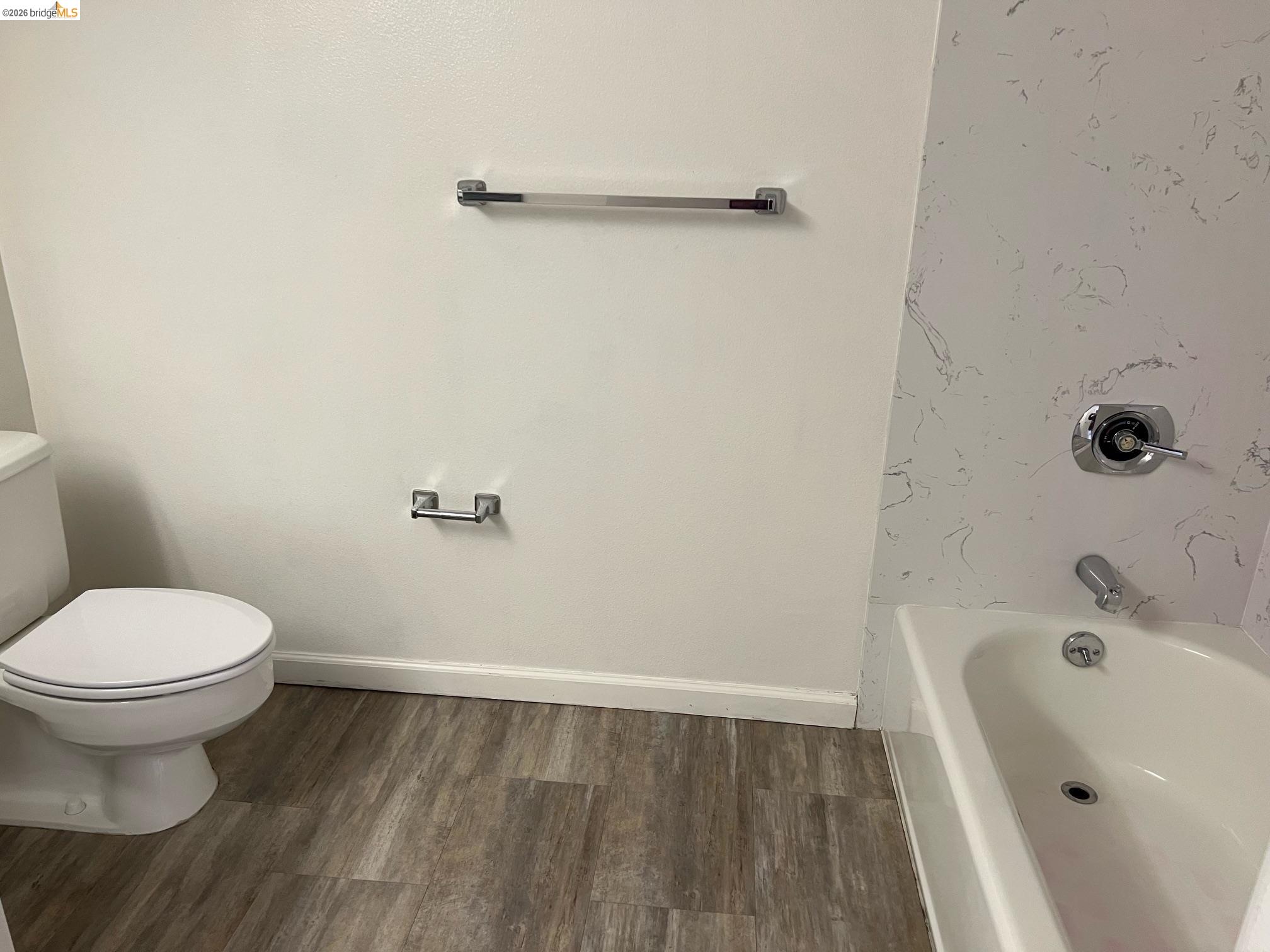 Photo #8: 41127199 Listing: Photo #8