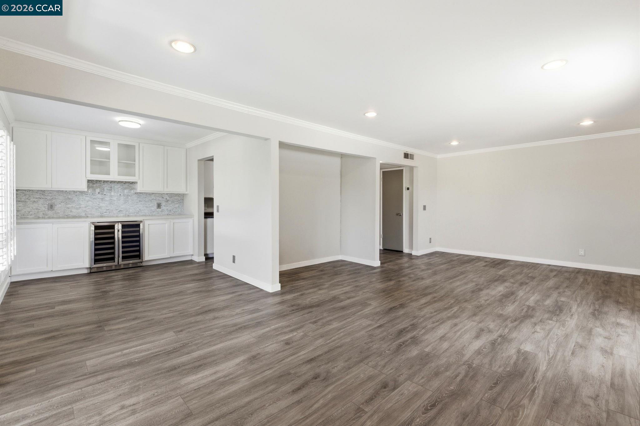 Photo #8: 41127200 Listing: Photo #8