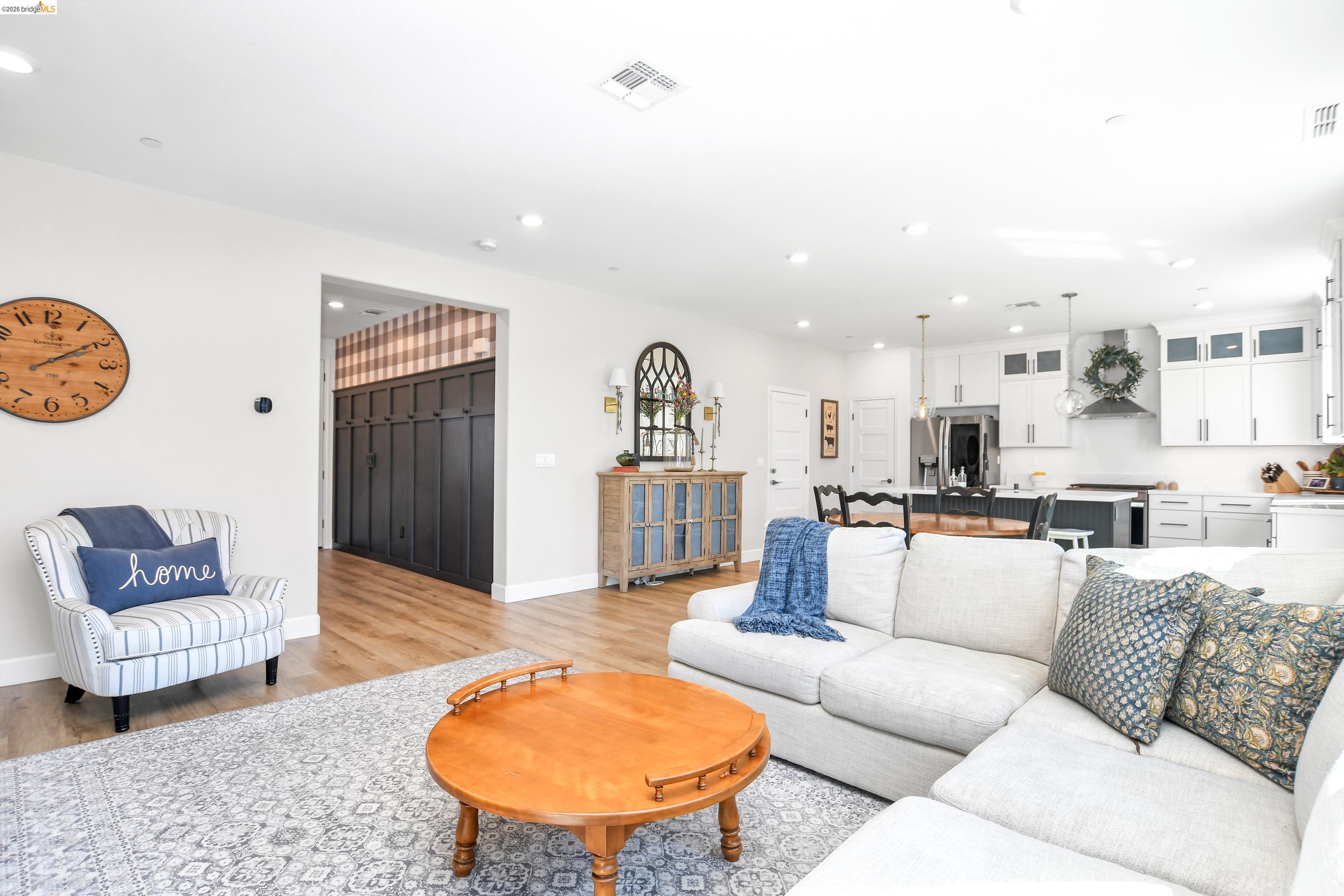 Detail Gallery Image 7 of 30 For 629 Pipa Lane, Oakley,  CA 94561-1139 - 3 Beds | 2/1 Baths