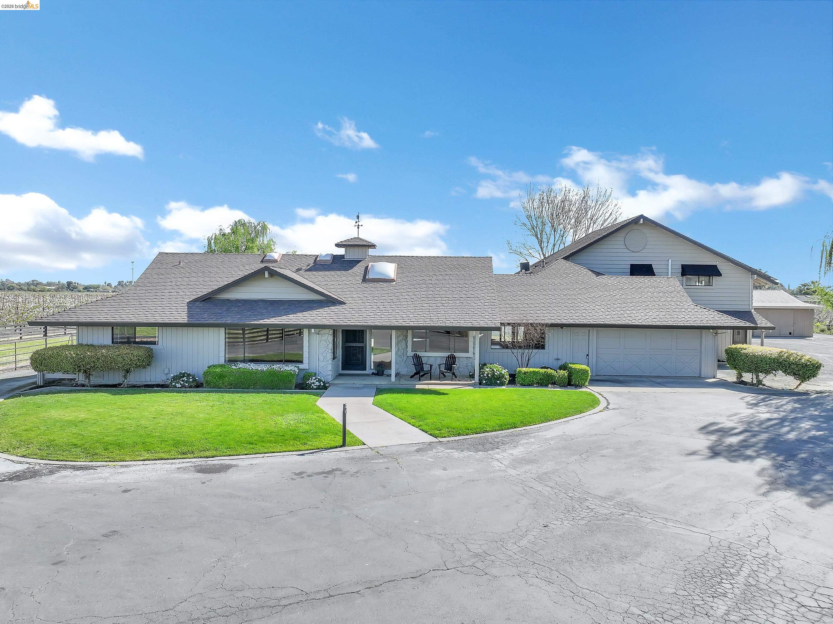 Detail Gallery Image 11 of 60 For 2650 Sellers Ave, Brentwood,  CA 94513 - 5 Beds | 5 Baths