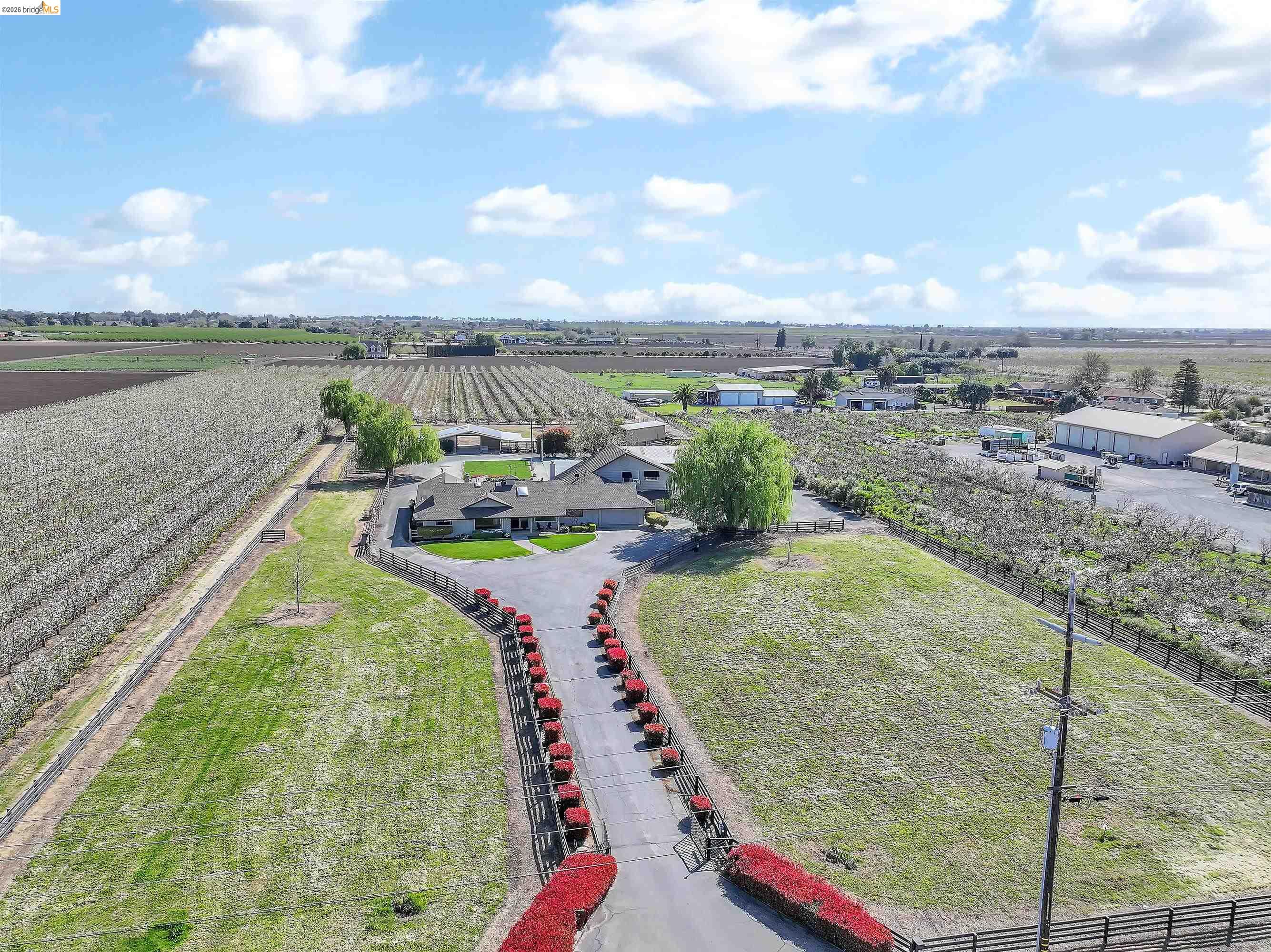 Detail Gallery Image 5 of 60 For 2650 Sellers Ave, Brentwood,  CA 94513 - 5 Beds | 5 Baths