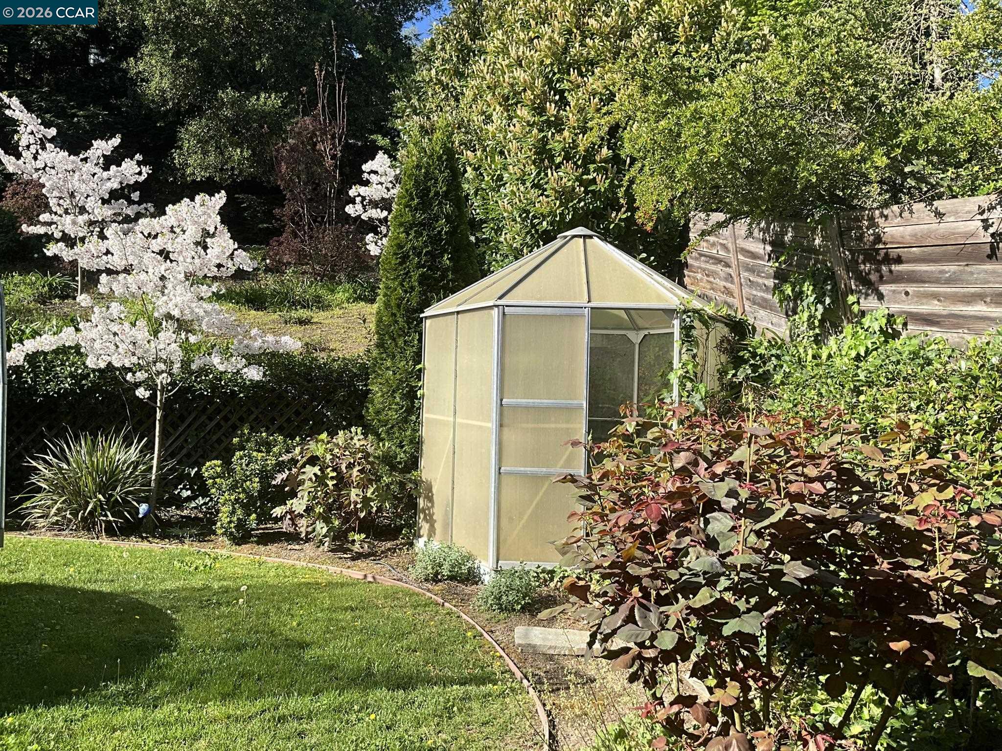 Detail Gallery Image 4 of 8 For 3327 Beechwood Dr, Lafayette,  CA 94549 - 2 Beds | 1 Baths