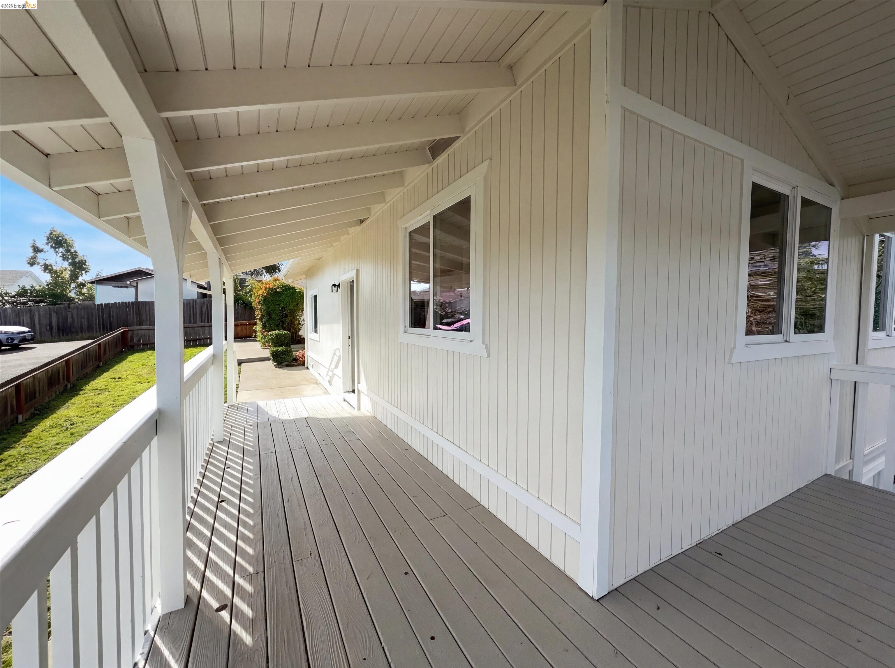 Detail Gallery Image 13 of 42 For 2291 Yale St, Martinez,  CA 94553 - 2 Beds | 2/1 Baths