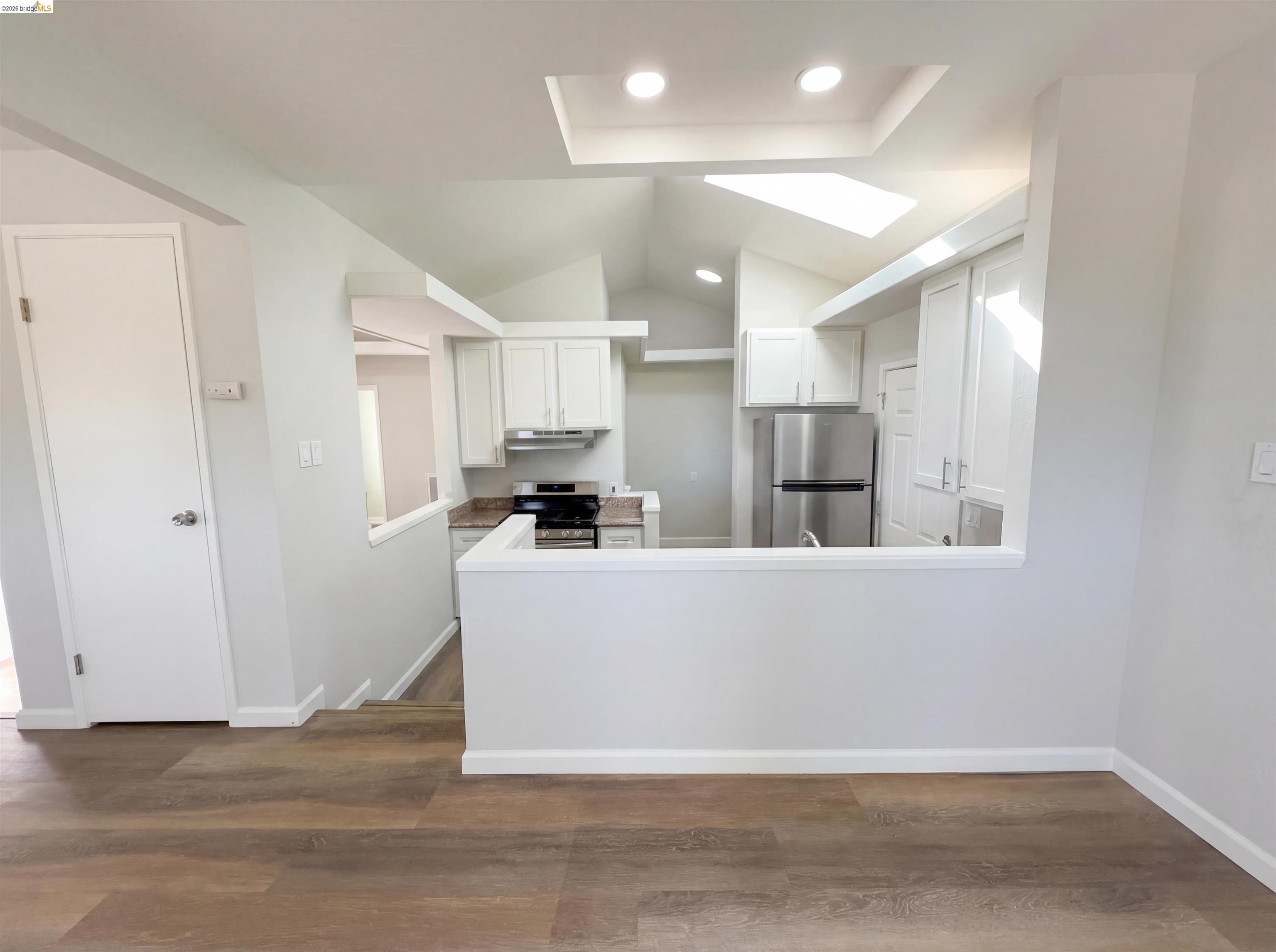 Detail Gallery Image 20 of 42 For 2291 Yale St, Martinez,  CA 94553 - 2 Beds | 2/1 Baths