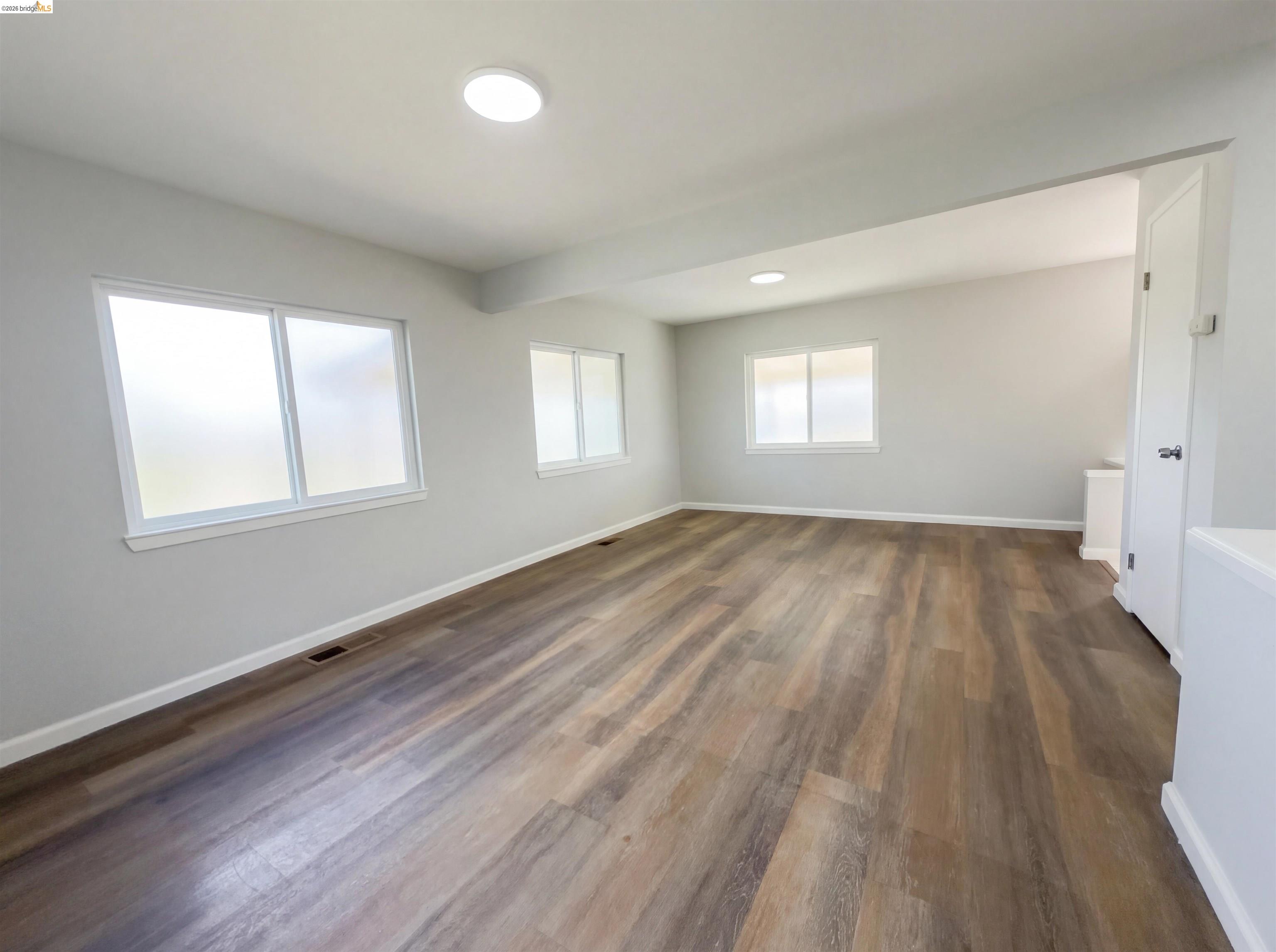 Detail Gallery Image 24 of 42 For 2291 Yale St, Martinez,  CA 94553 - 2 Beds | 2/1 Baths